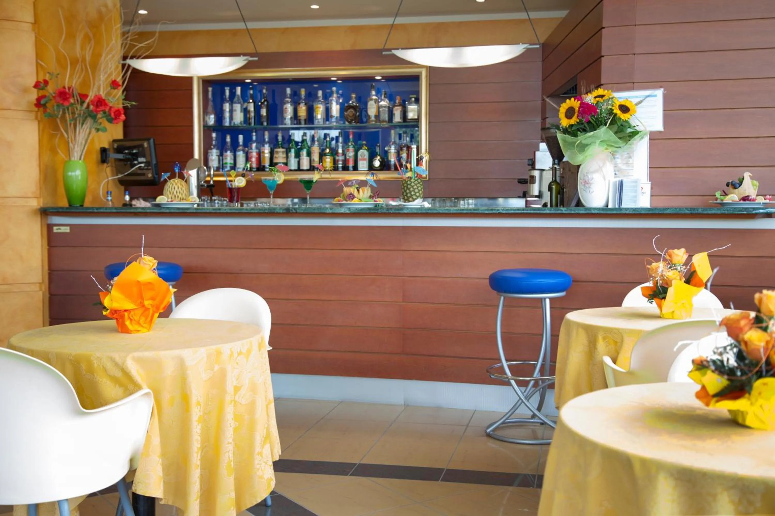 Communal lounge/ TV room in Hotel Atlas