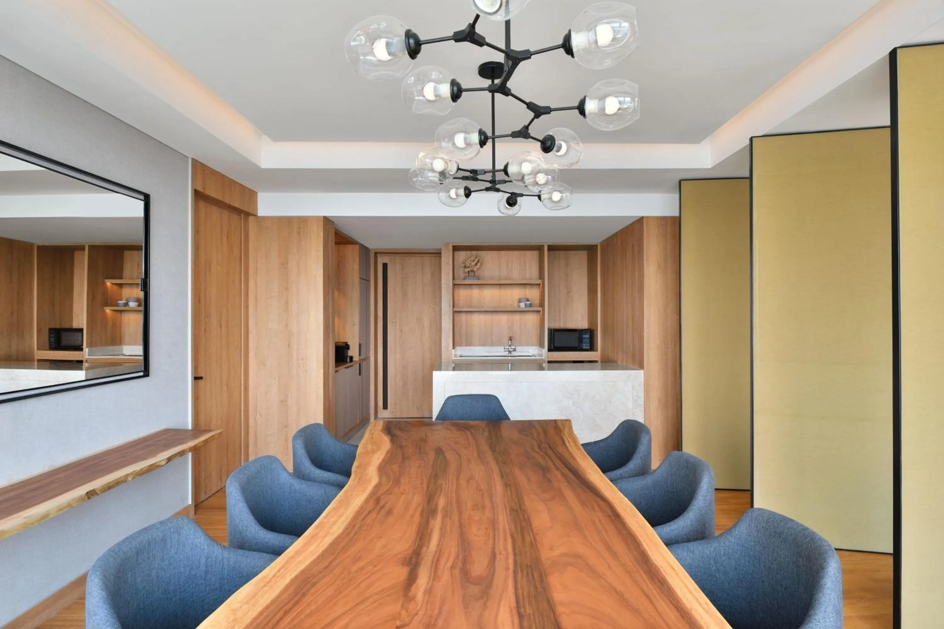 Photo of the whole room in The Westin Mumbai Powai Lake