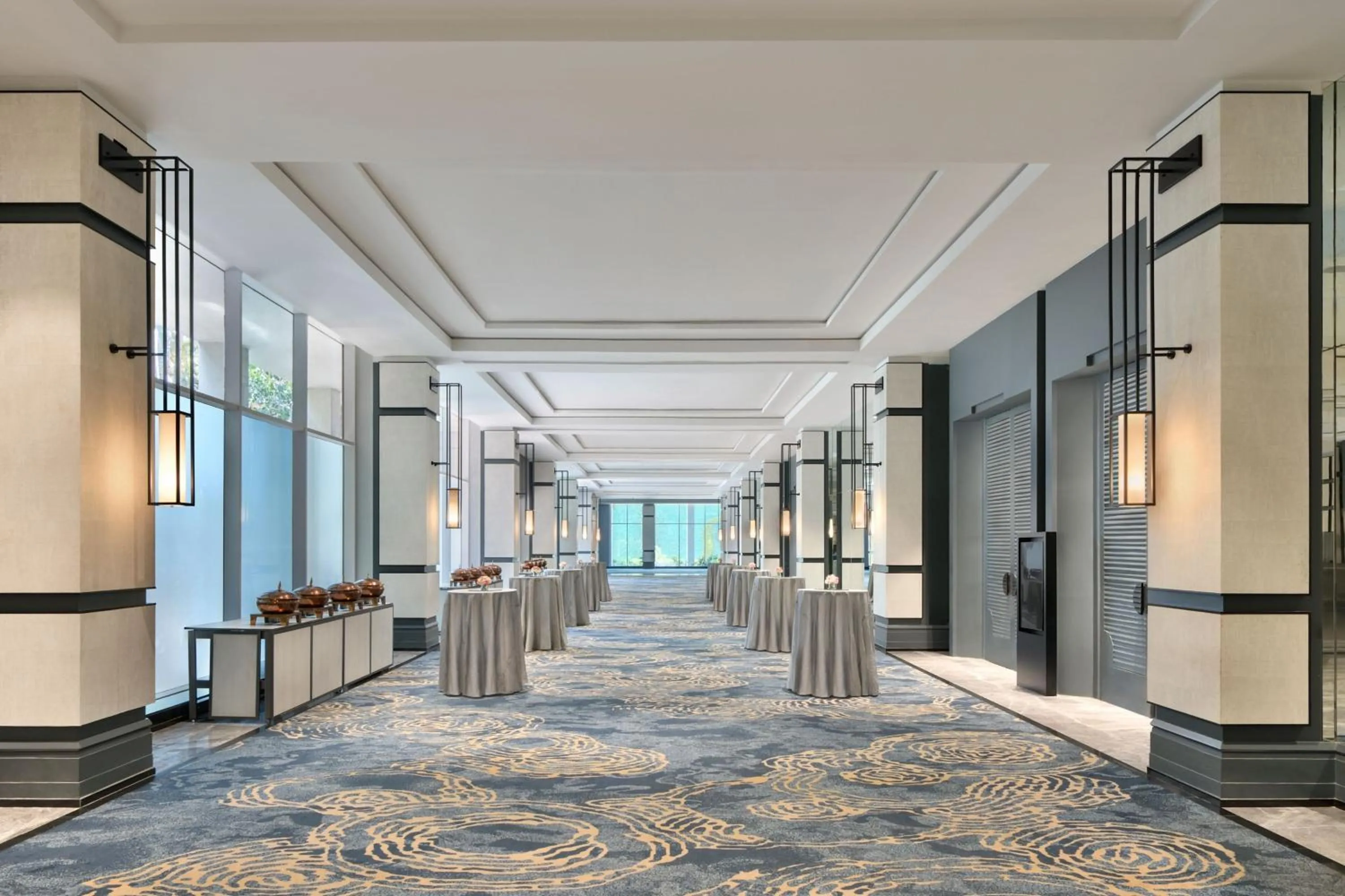 Meeting/conference room in The Westin Mumbai Powai Lake