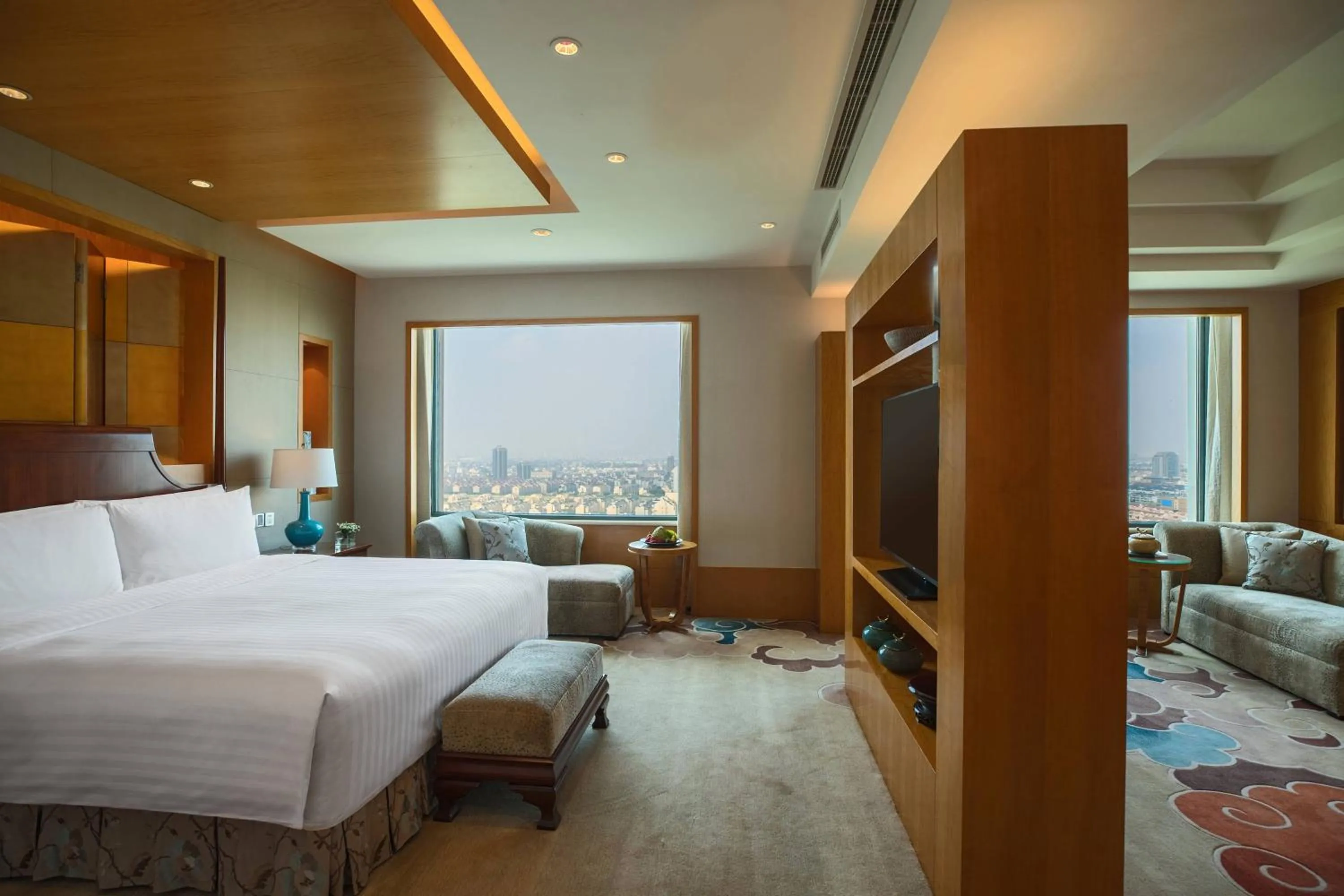 Bedroom, Bed in Renaissance Suzhou Hotel