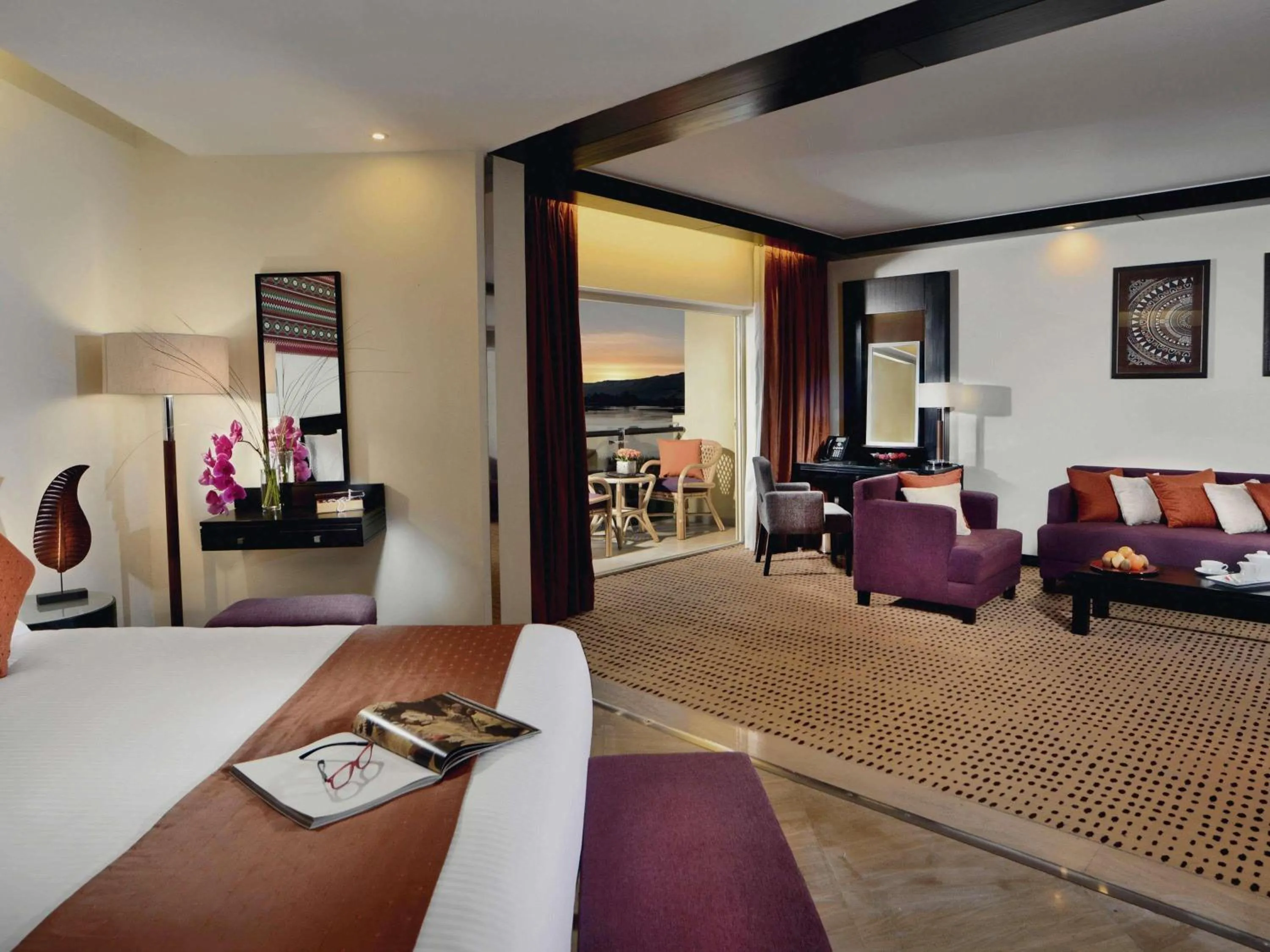 Bedroom, Bed in Mövenpick Resort Aswan