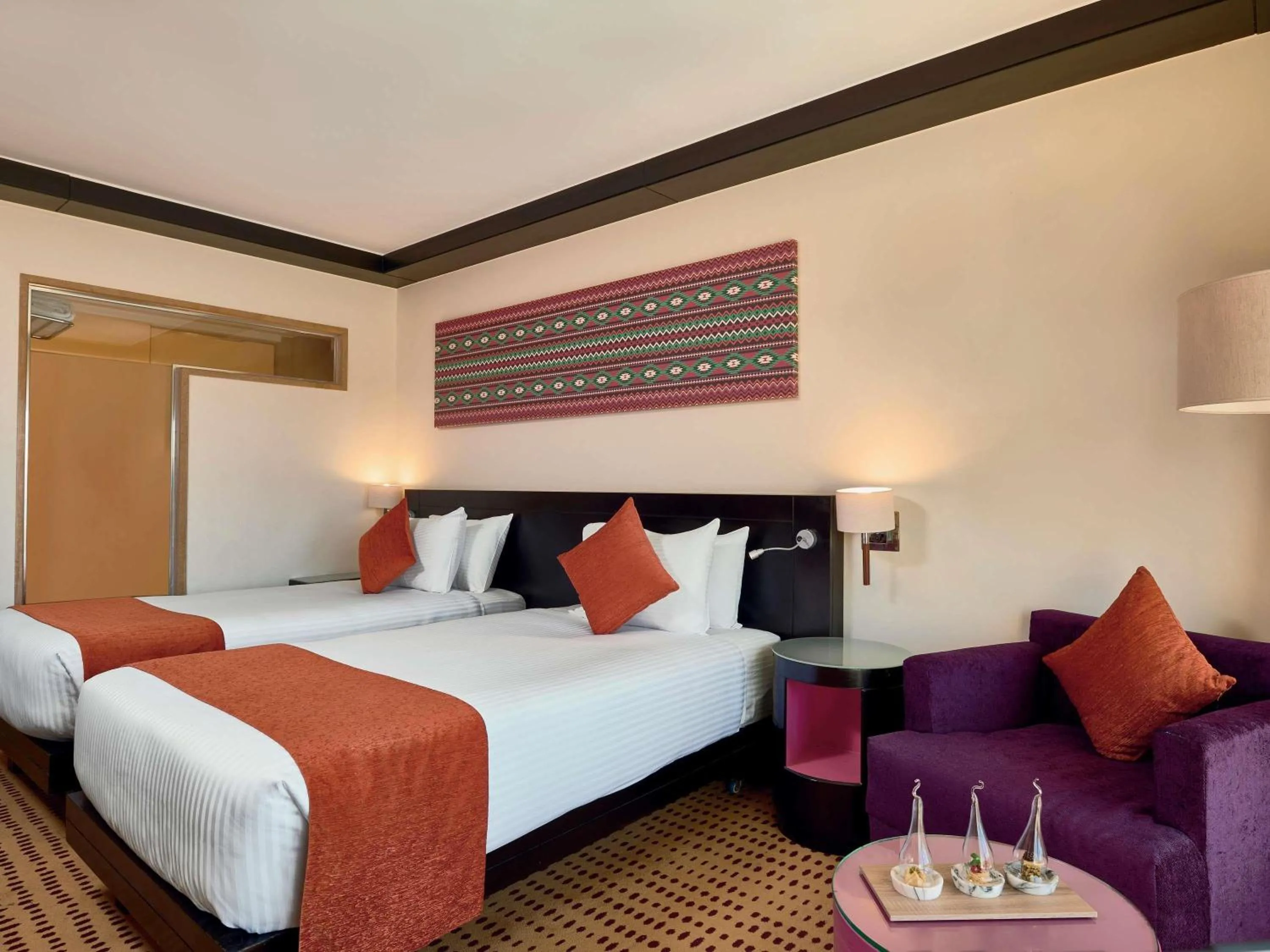 Bedroom, Bed in Mövenpick Resort Aswan