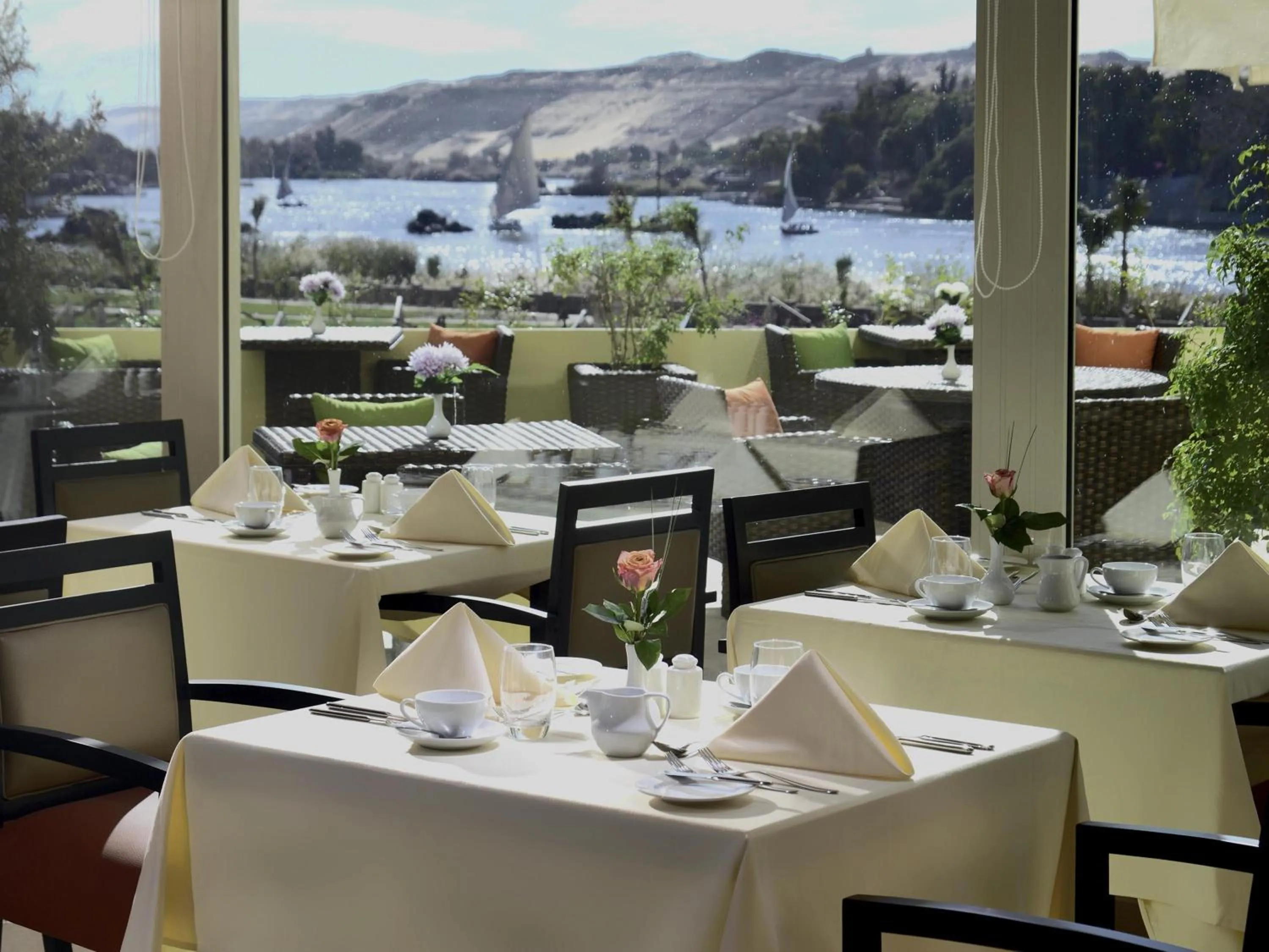 Restaurant/places to eat in Mövenpick Resort Aswan