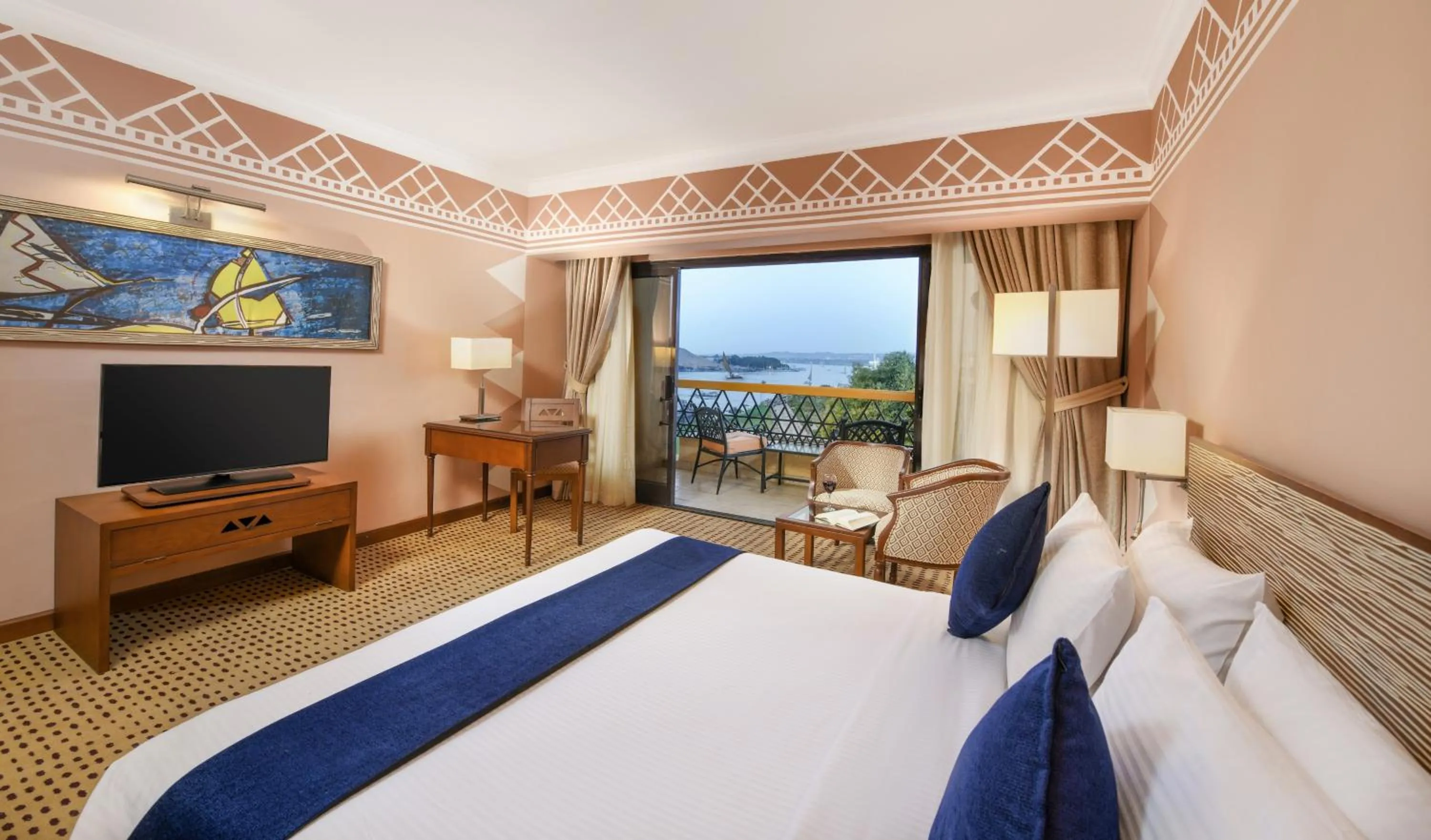 Bed in Mövenpick Resort Aswan