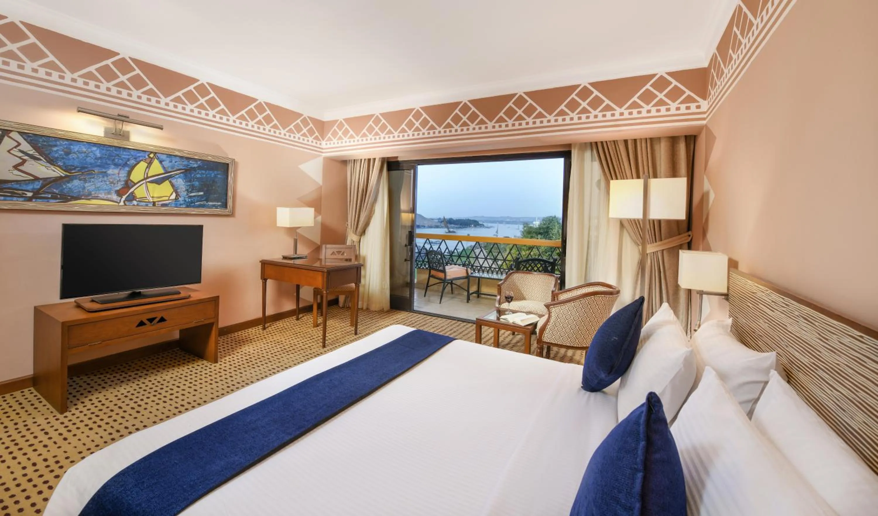 Photo of the whole room, Bed in Mövenpick Resort Aswan