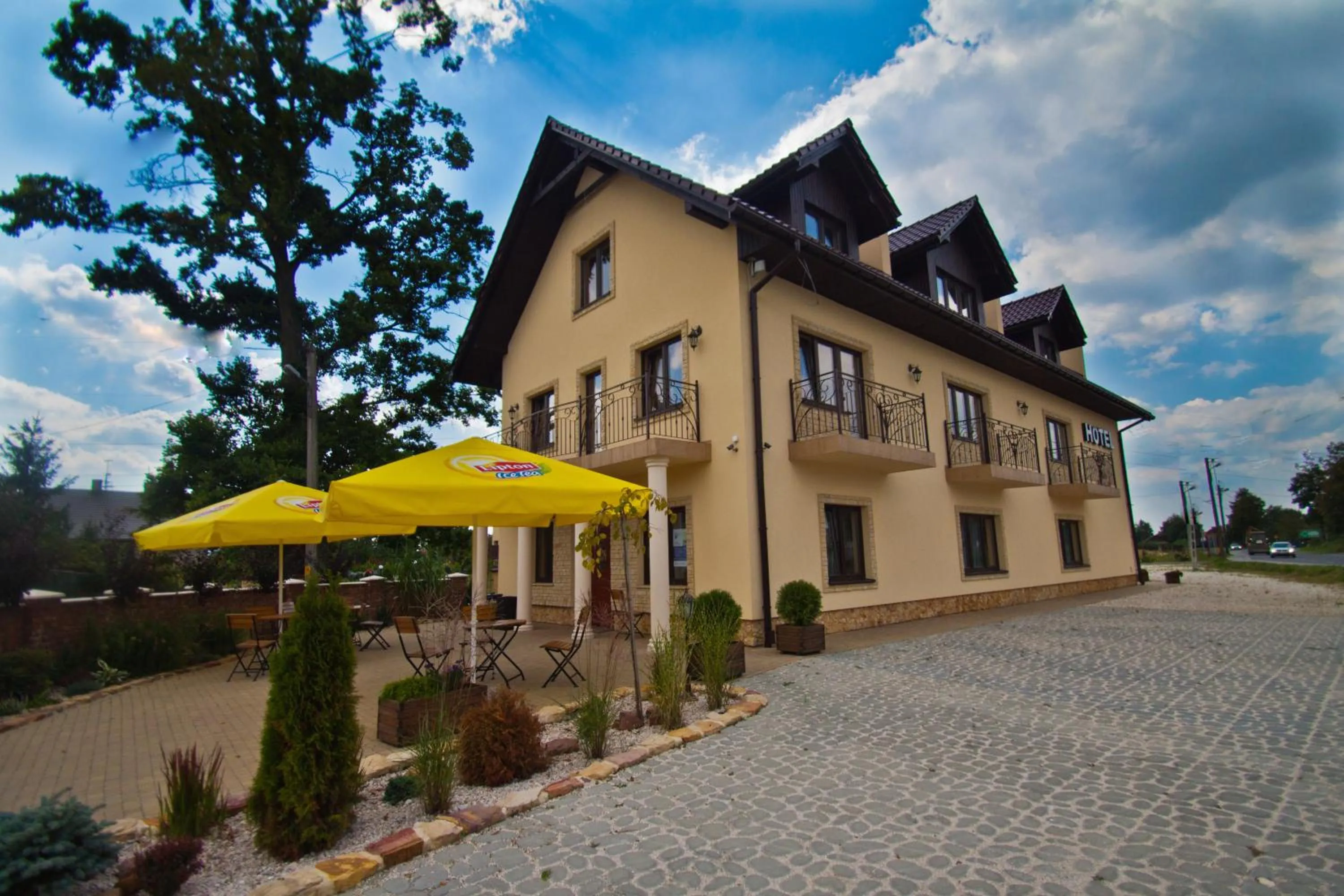 Facade/entrance in Dwa Bratanki