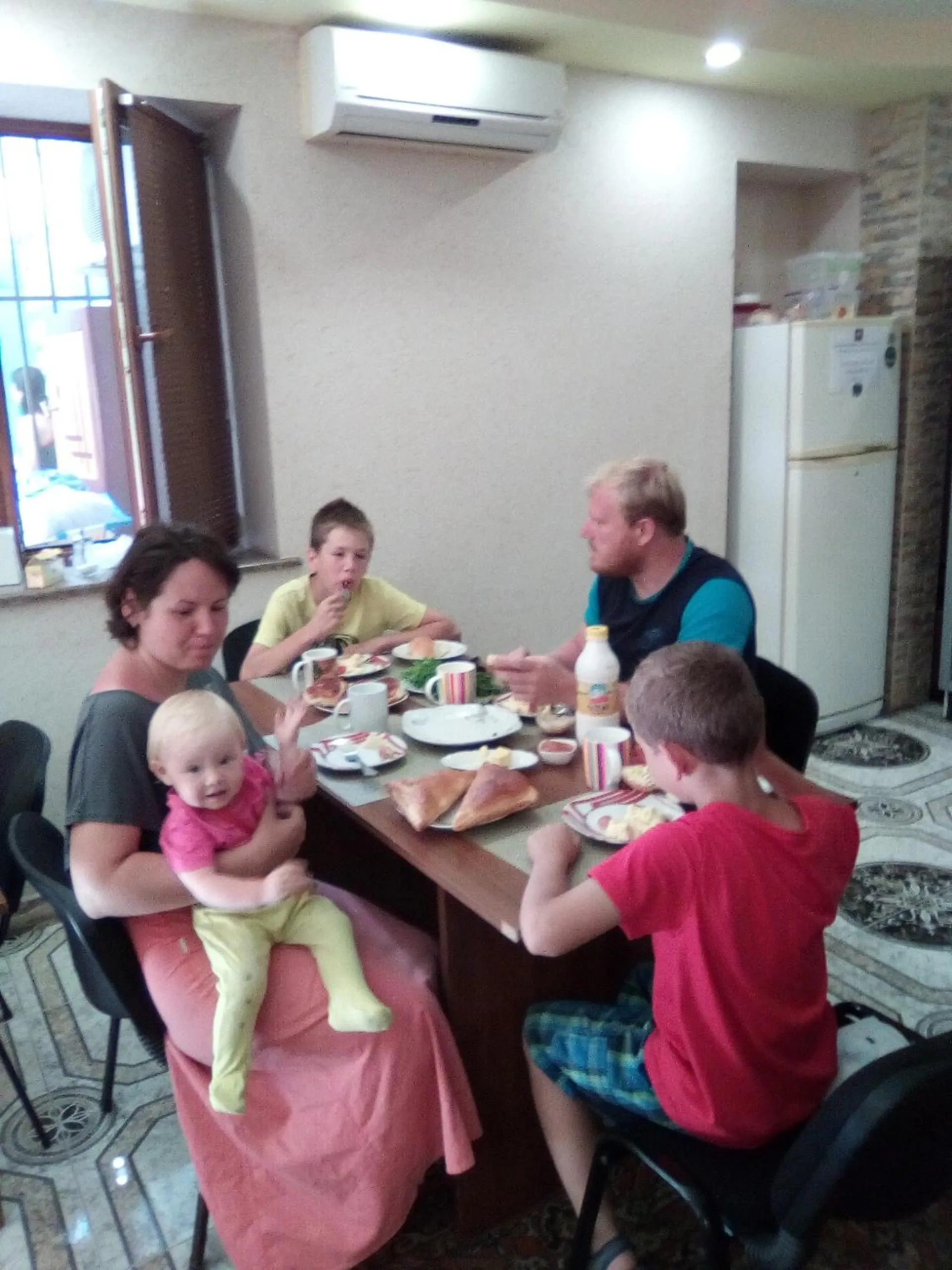 Communal lounge/ TV room in Komitas Avenue Guest House