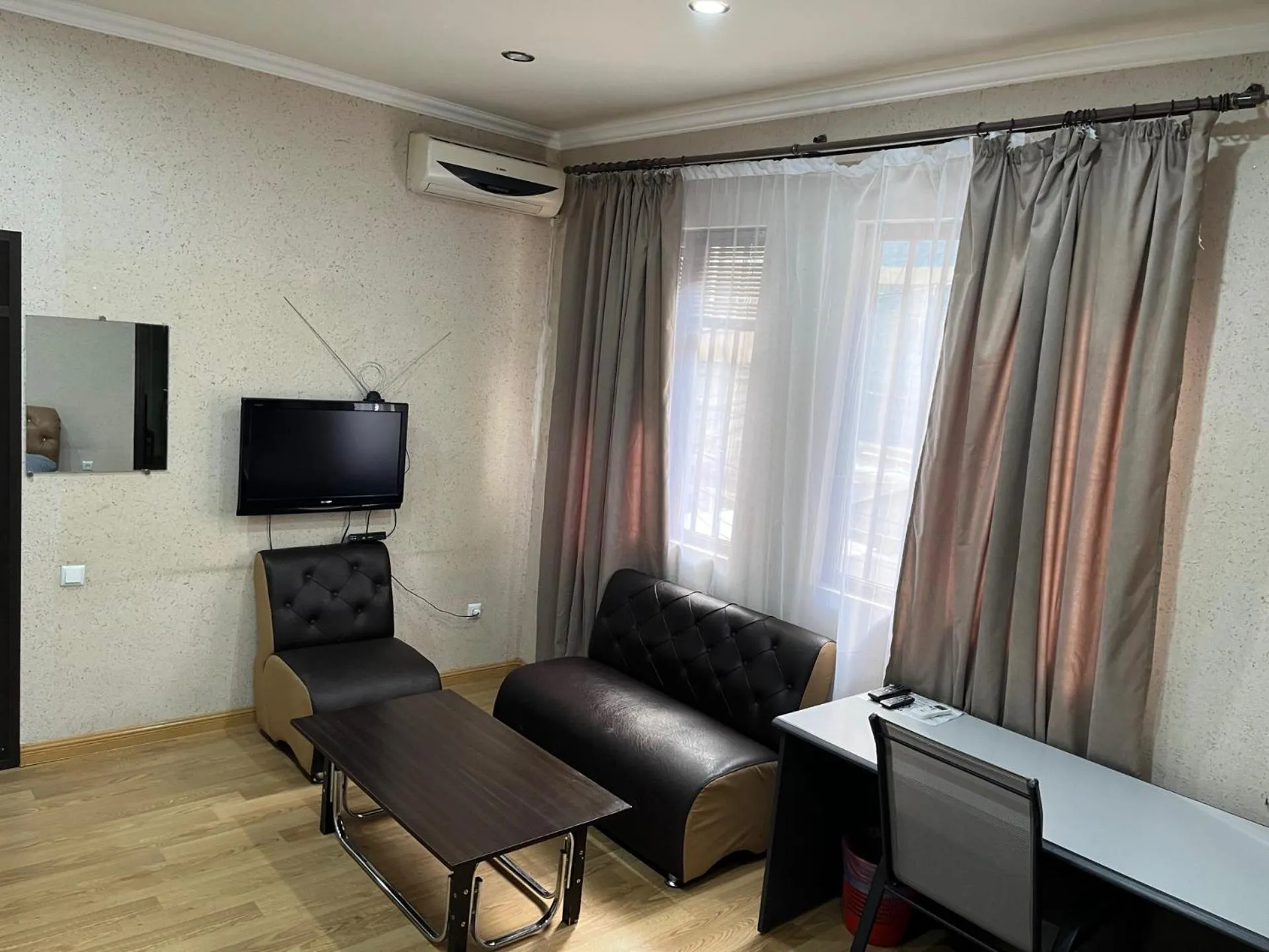 TV and multimedia in Komitas Avenue Guest House