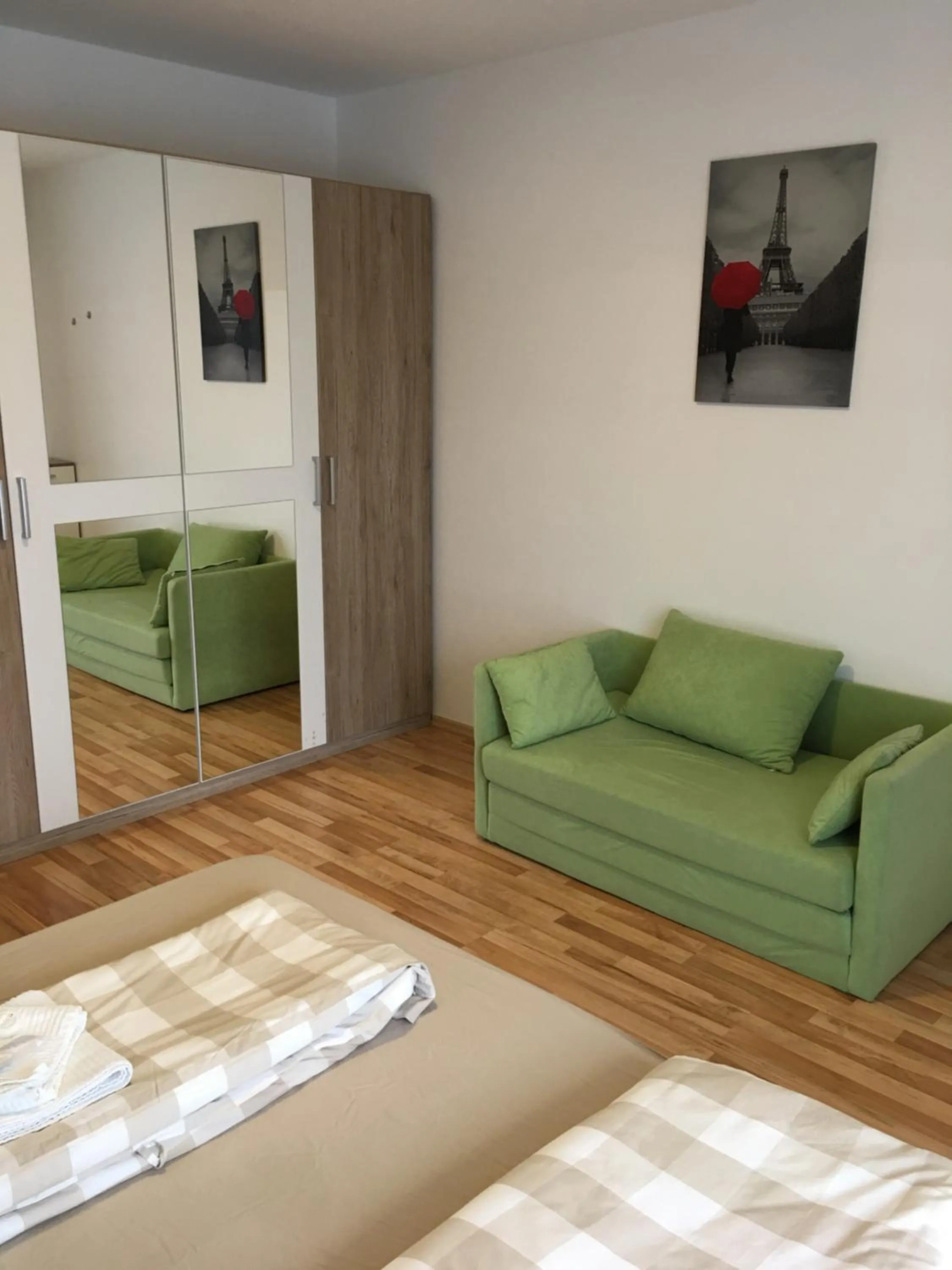 Bed in Sahara Falcon