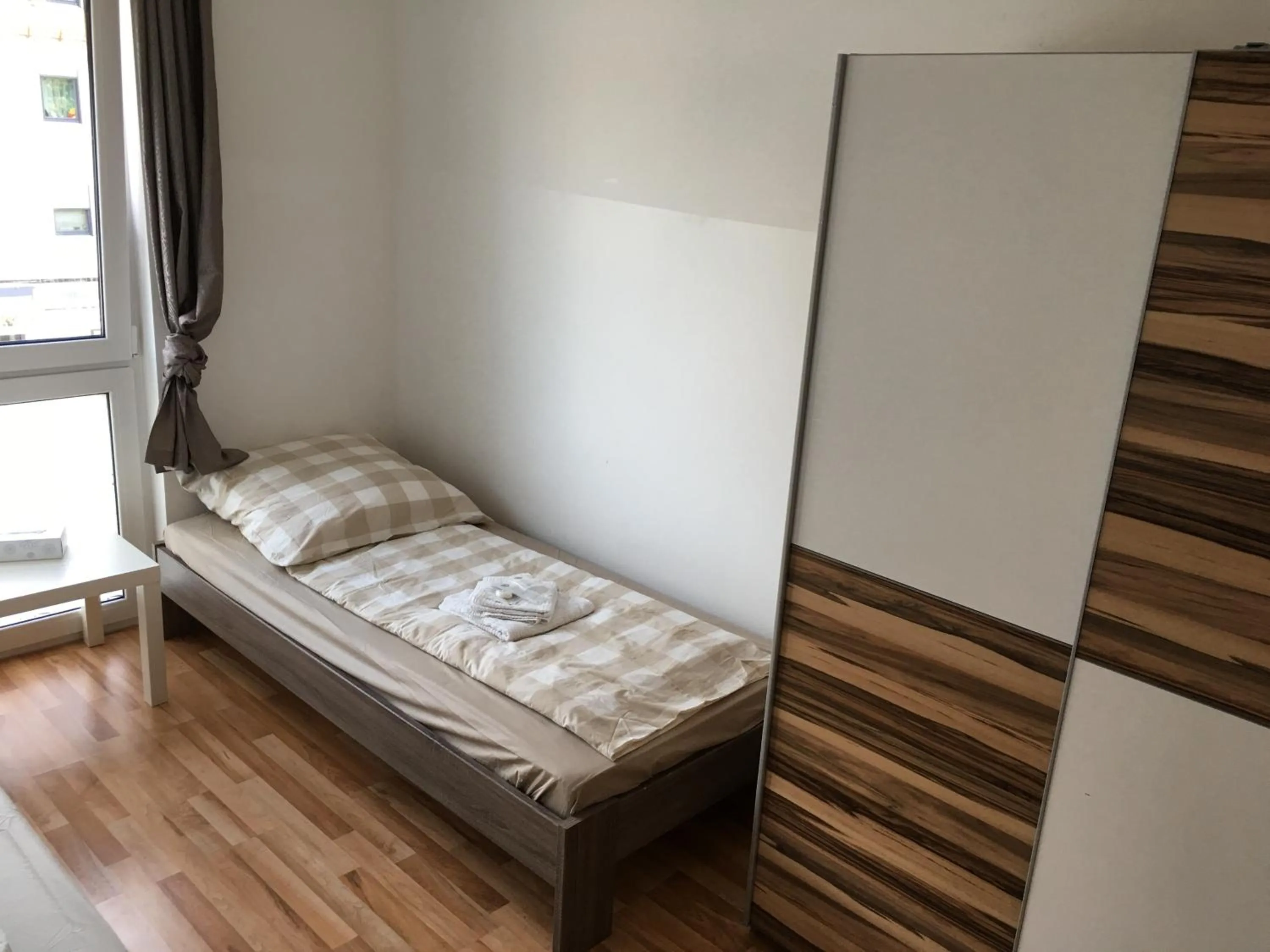 Bed in Sahara Falcon