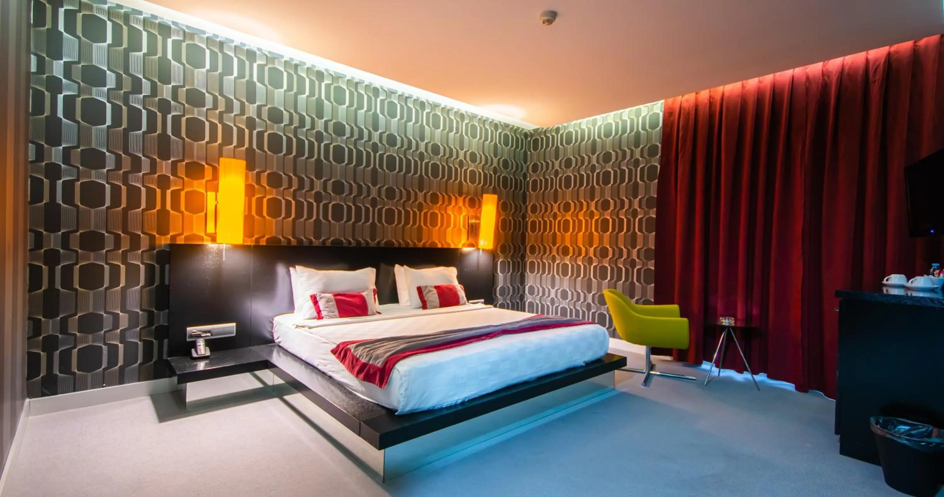 Bed in Vernazza Suites