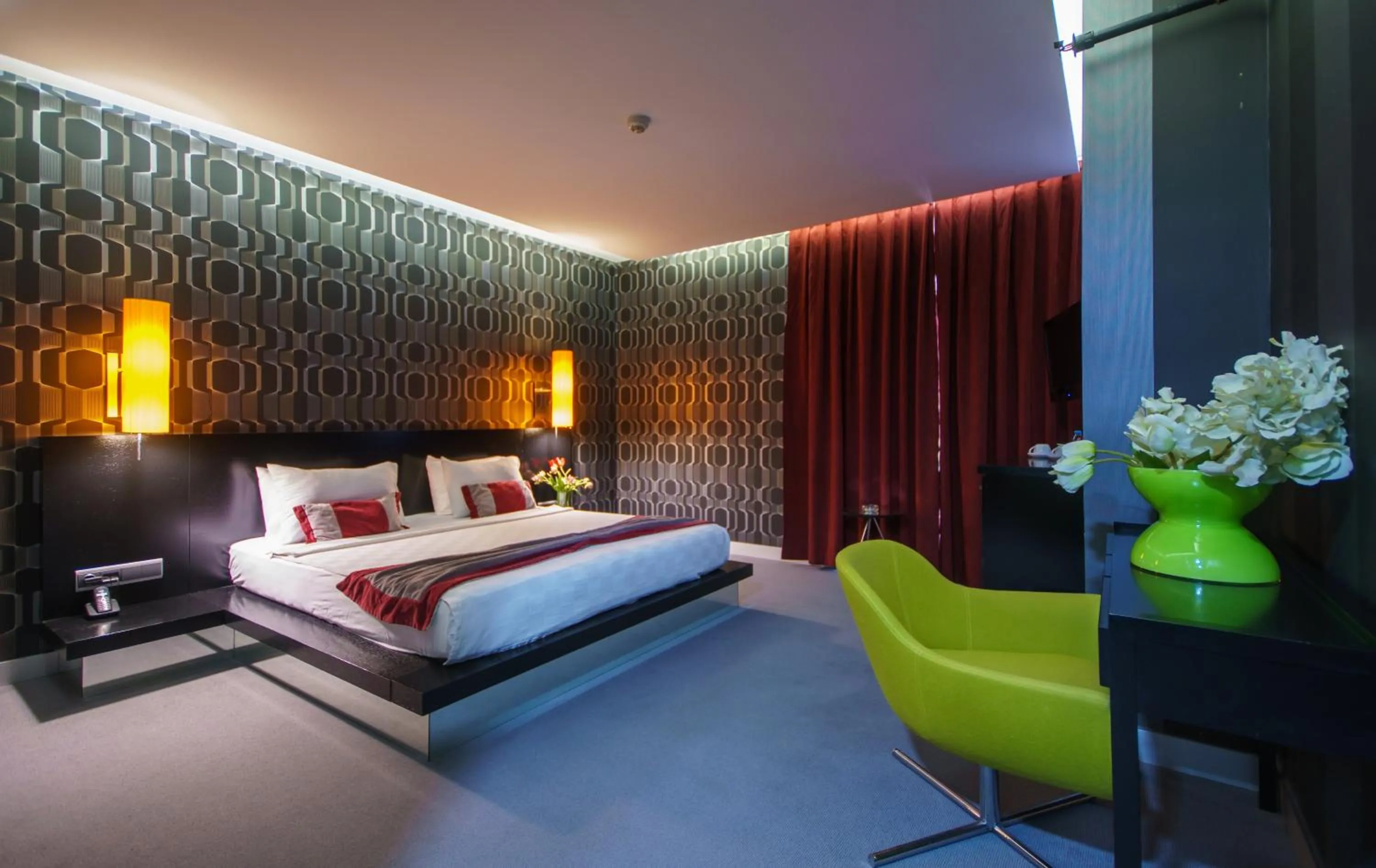 Bed in Vernazza Suites