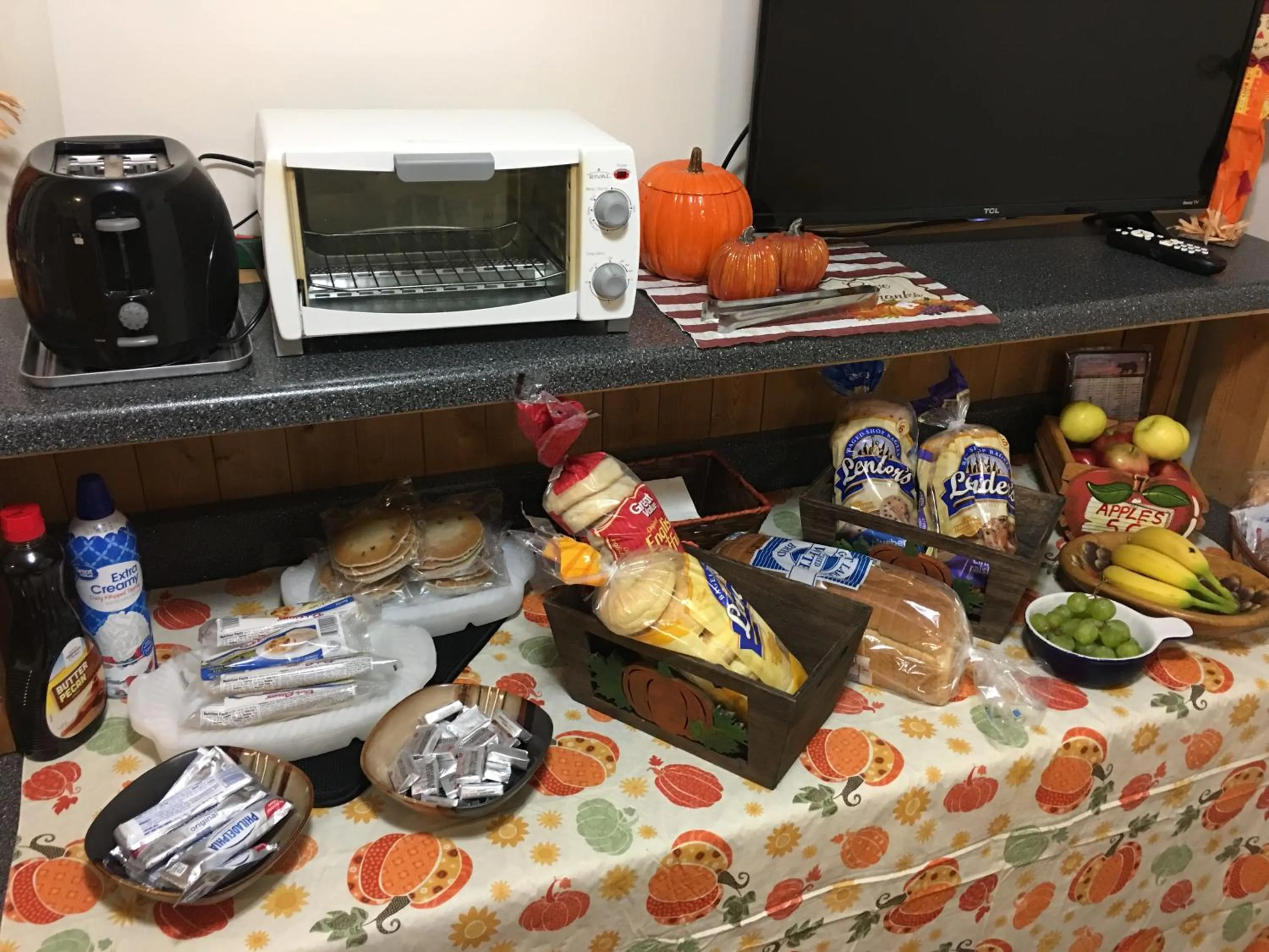 Breakfast in Big Bear Lodge