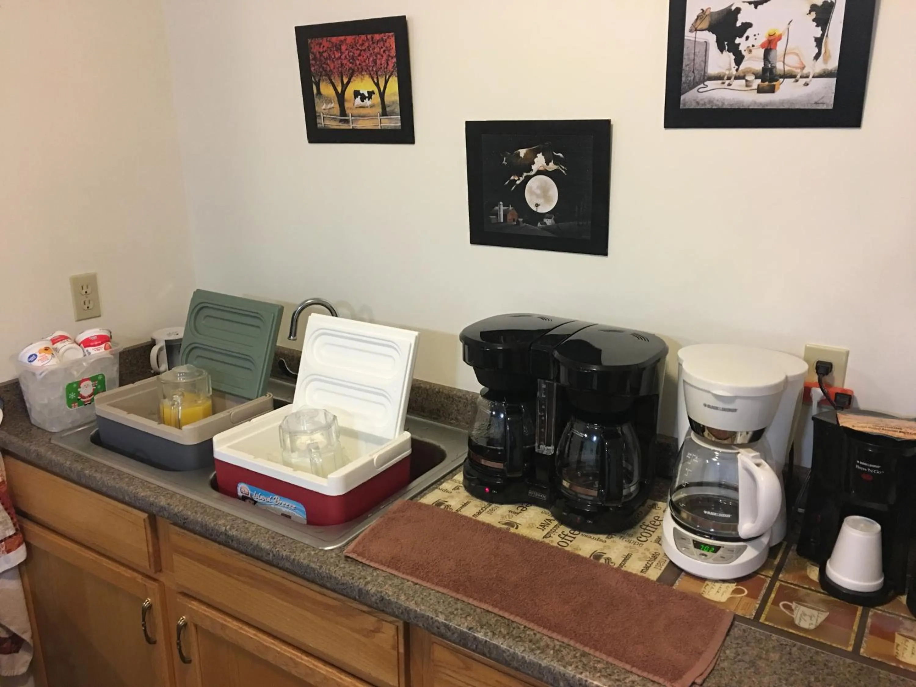 Breakfast in Big Bear Lodge