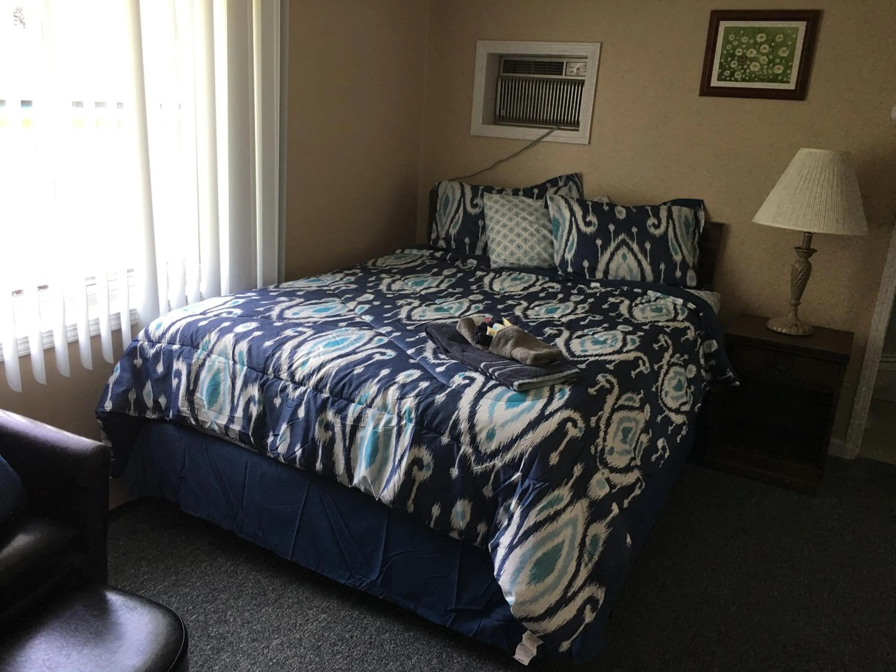 Bed in Big Bear Lodge