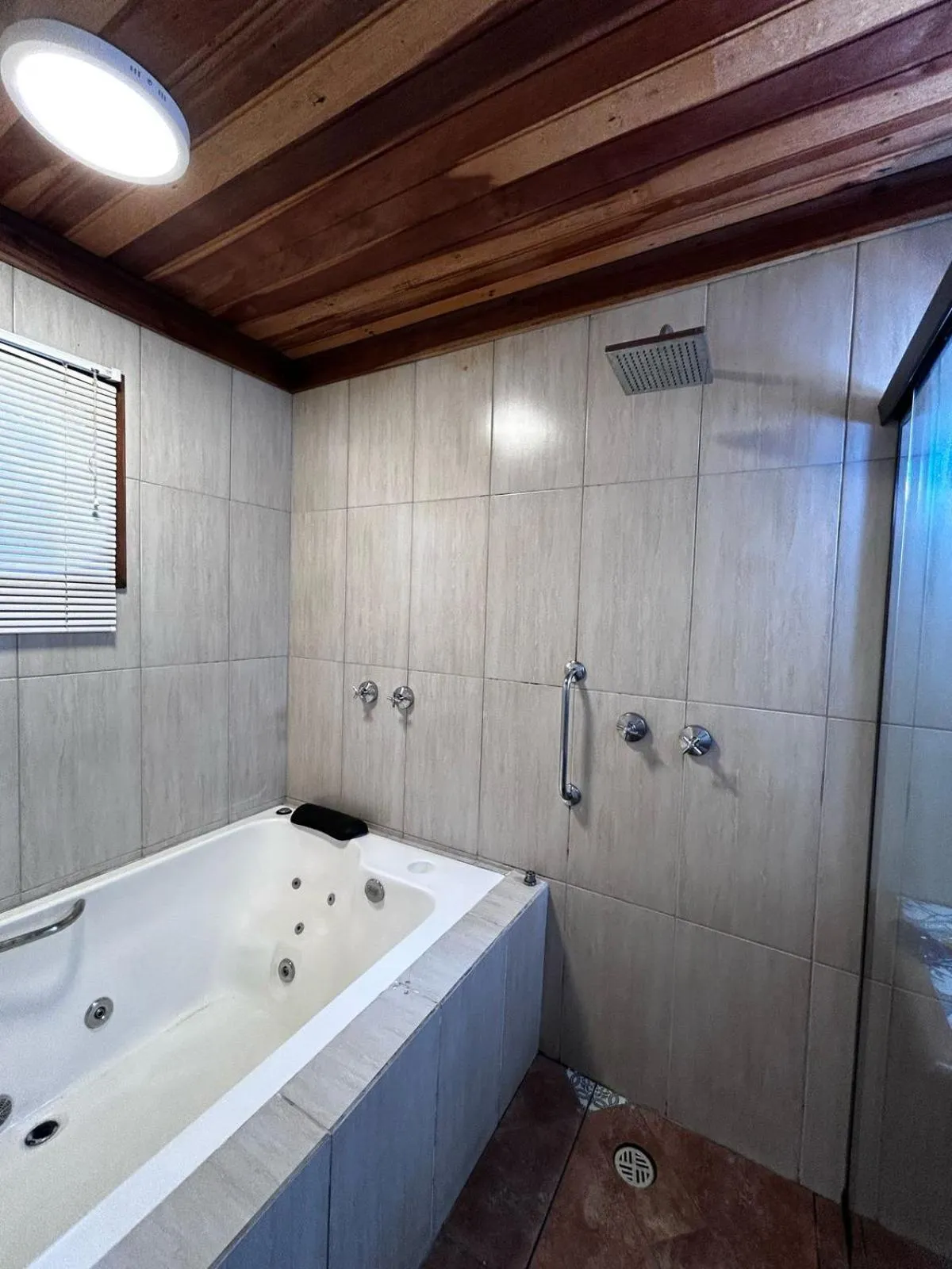 Bath in Chalés ANECUEM