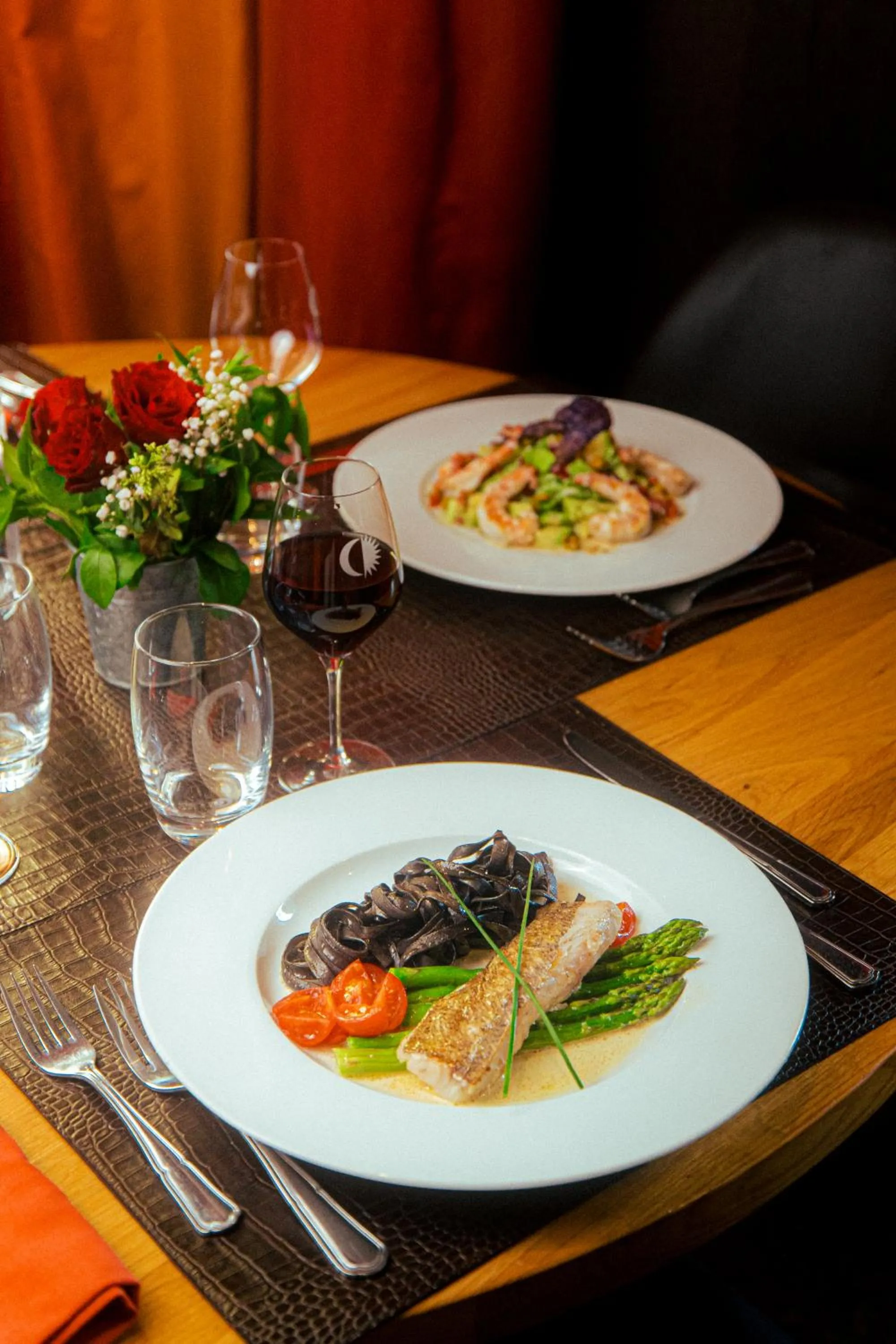 Food and drinks in Hotel Au Nid De Cigognes