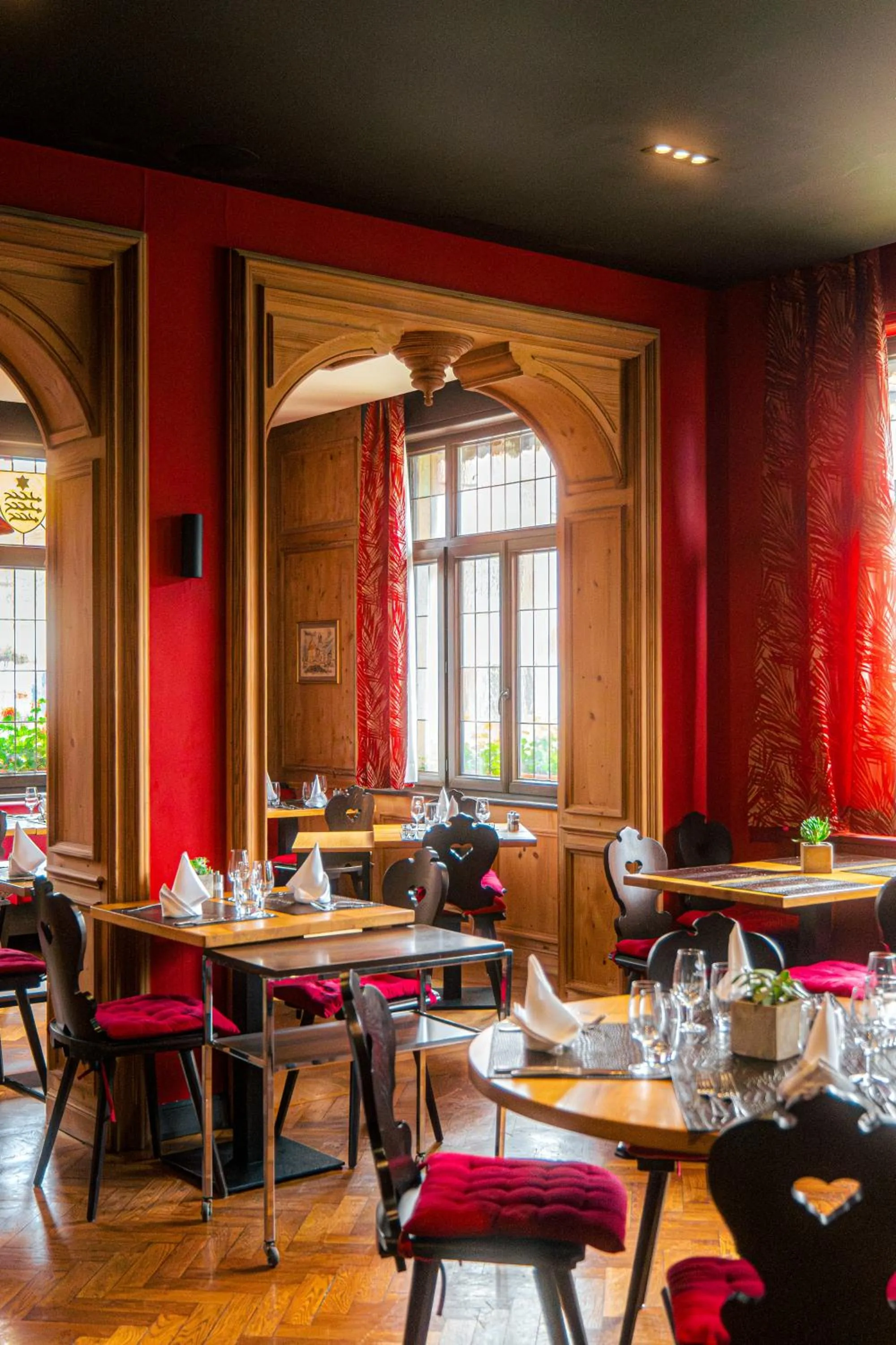 Restaurant/places to eat in Hotel Au Nid De Cigognes