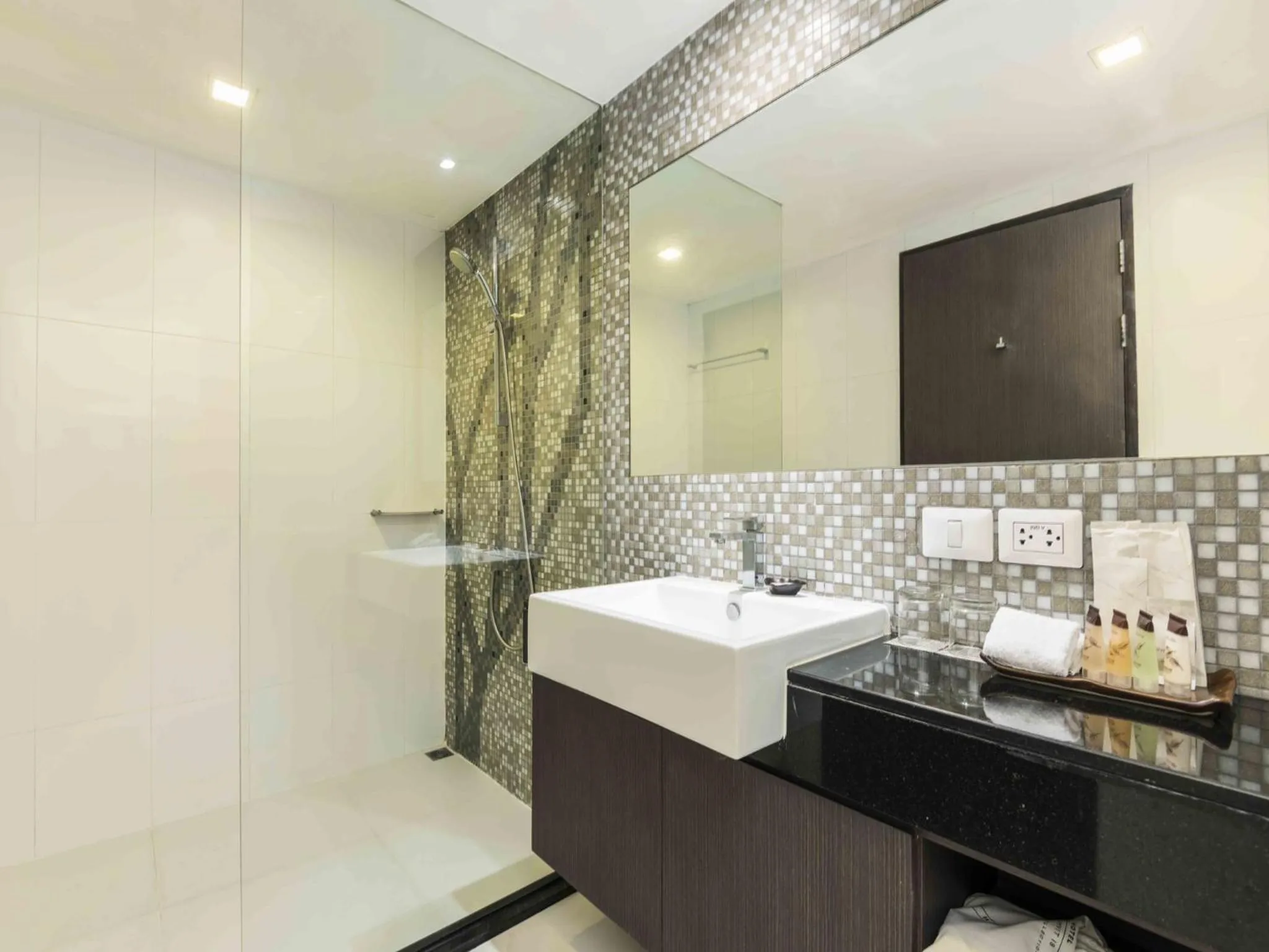 Toilet in Maitria Hotel Sukhumvit 18 Bangkok – A Chatrium Collection