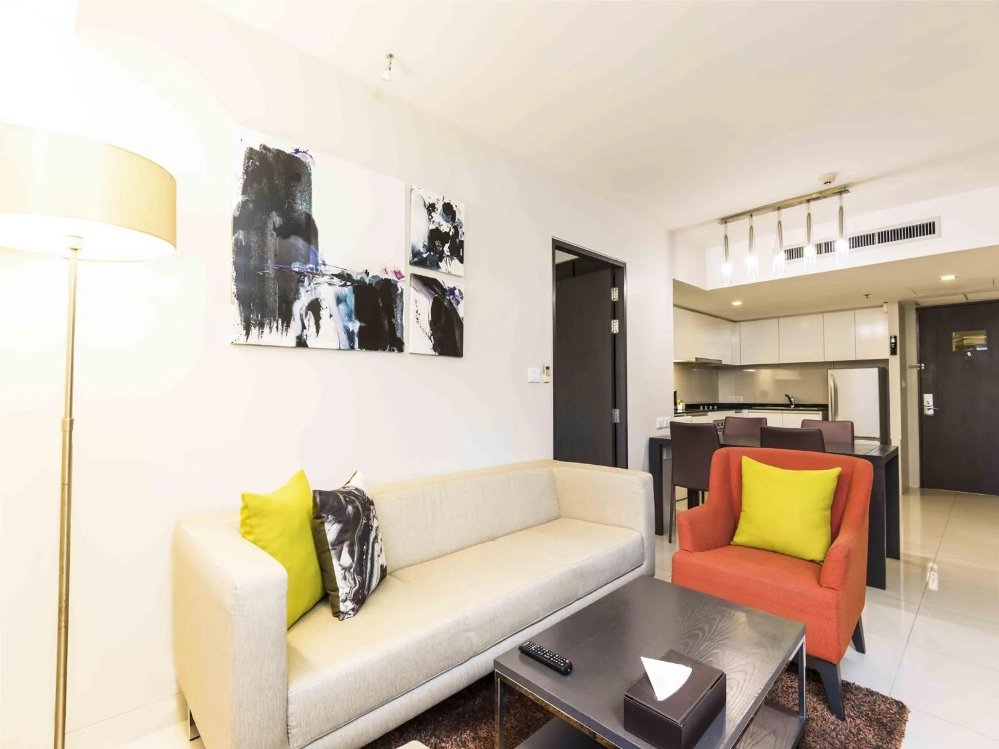 Living room in Maitria Hotel Sukhumvit 18 Bangkok – A Chatrium Collection