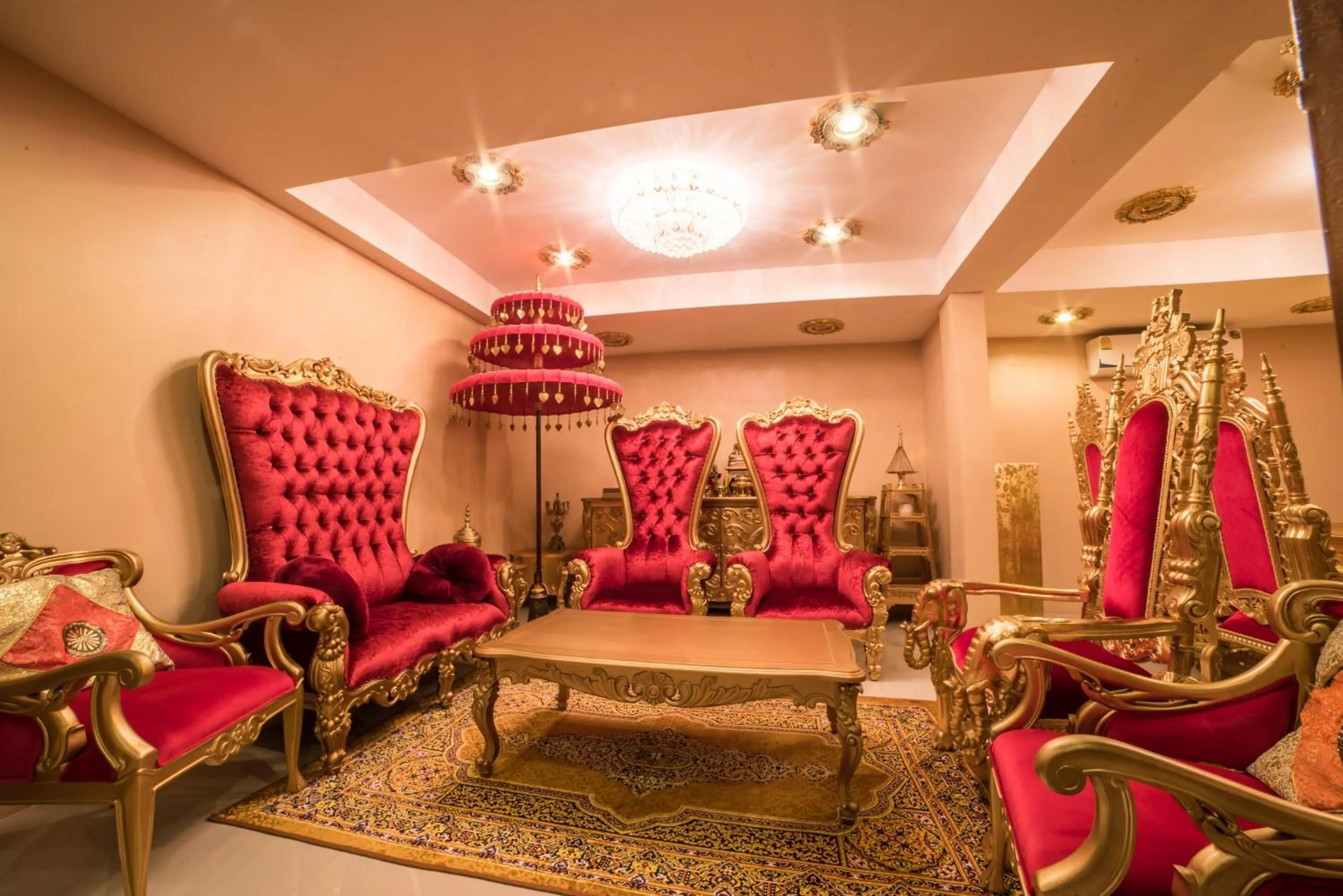 Nakaraj Princess Chiang Rai - Walking Street