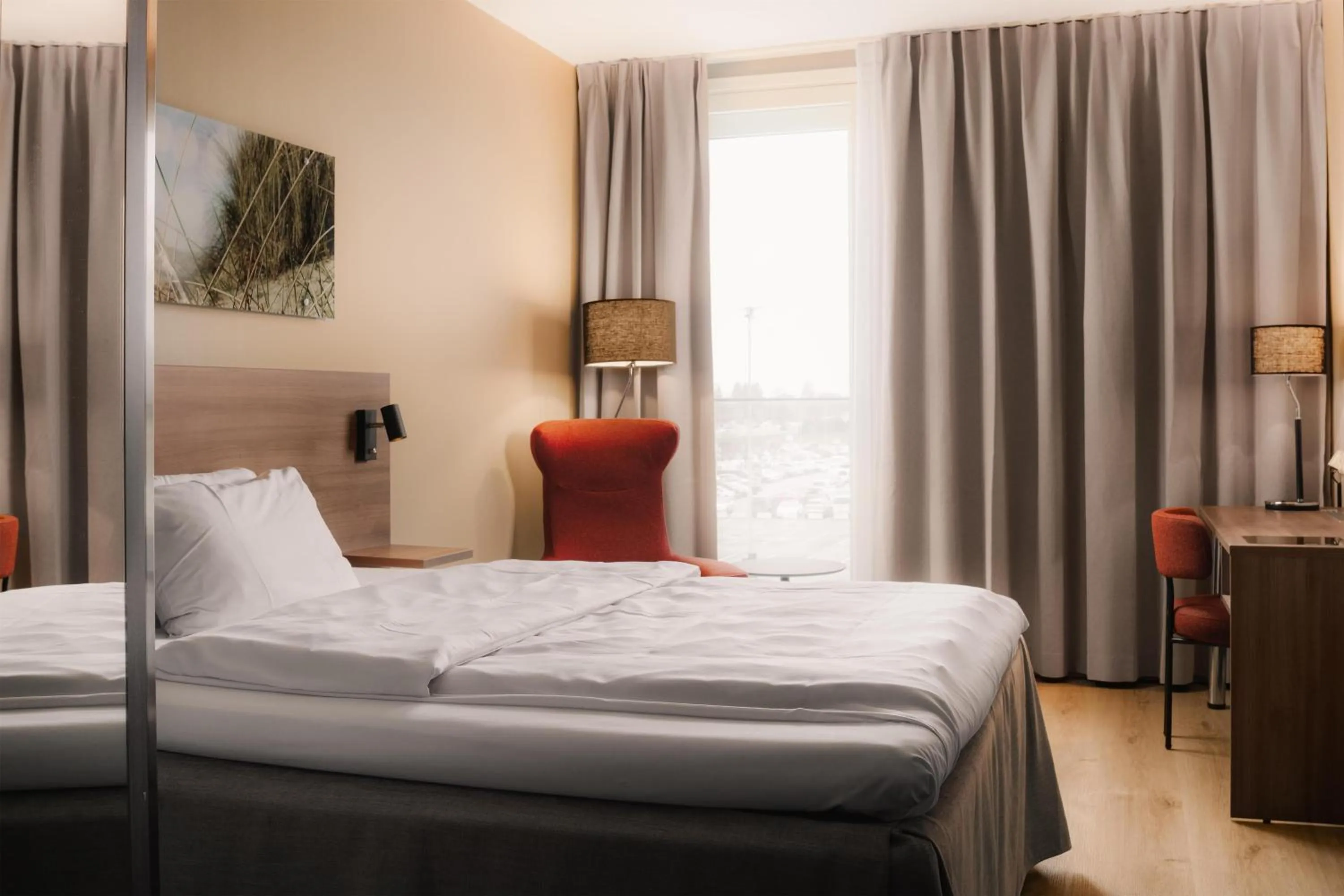 Bedroom, Bed in Scandic Stavanger Airport