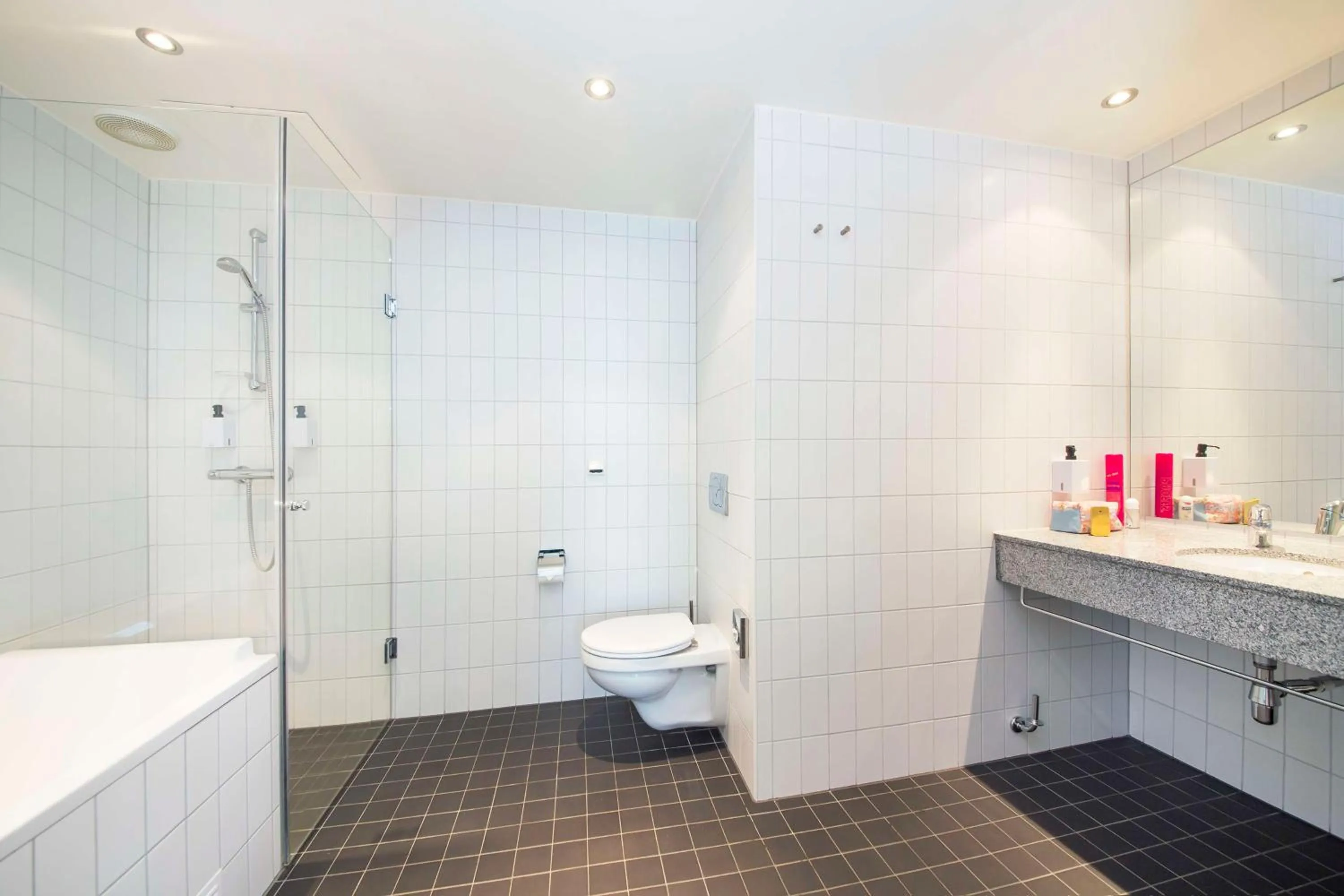 Bathroom in Scandic Stavanger Airport