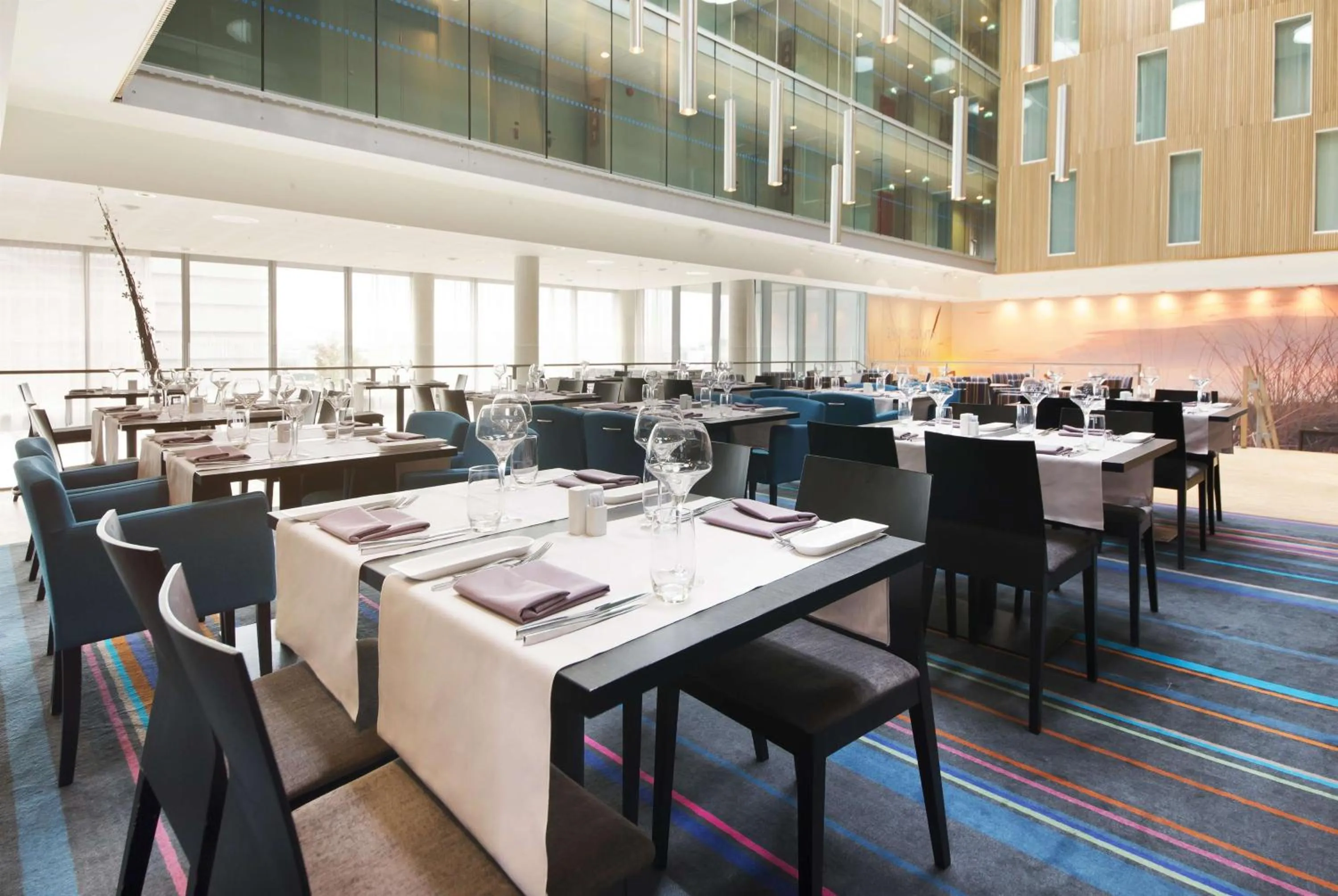 Restaurant/places to eat in Scandic Stavanger Airport