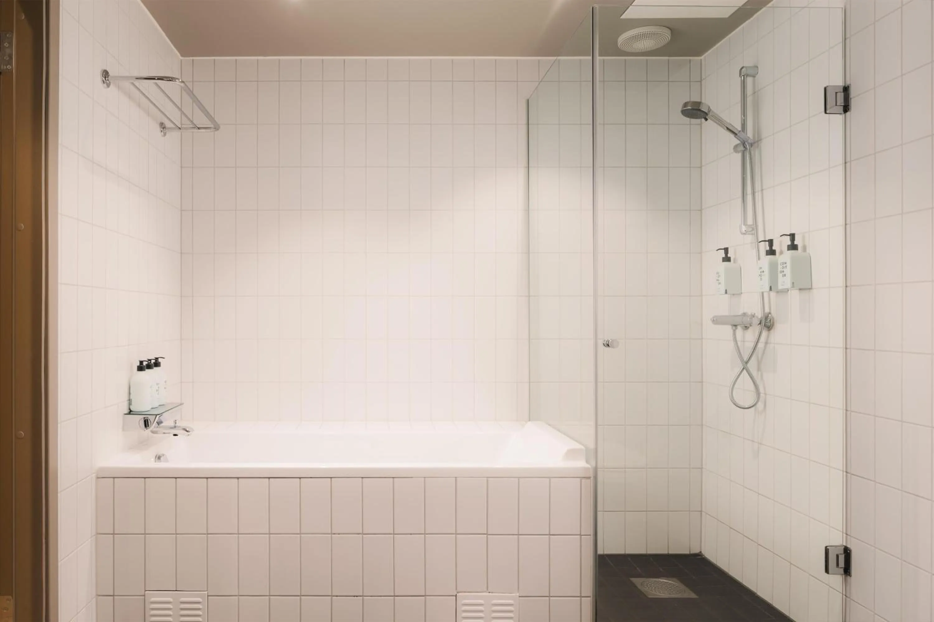 Bathroom in Scandic Stavanger Airport