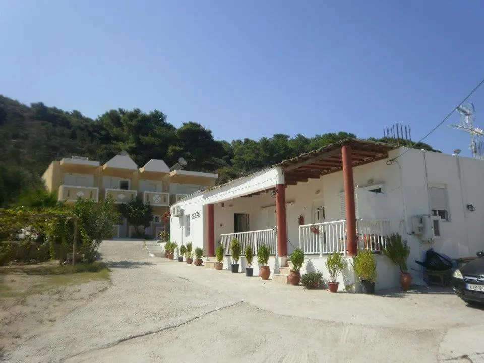 Denise Apartments Kefalos