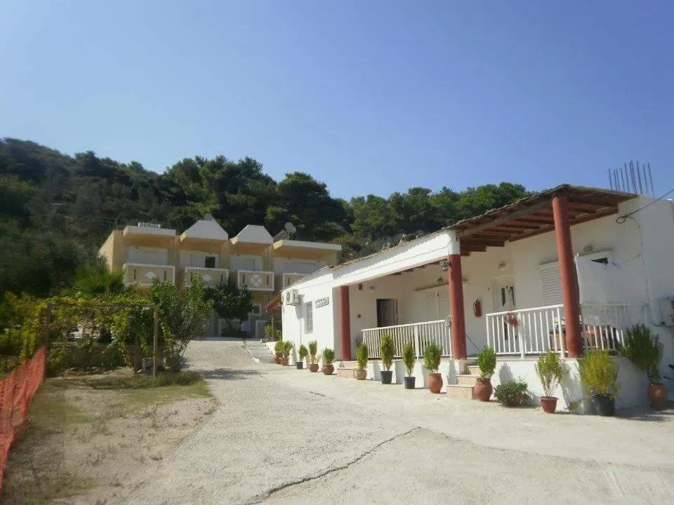 Denise Apartments Kefalos