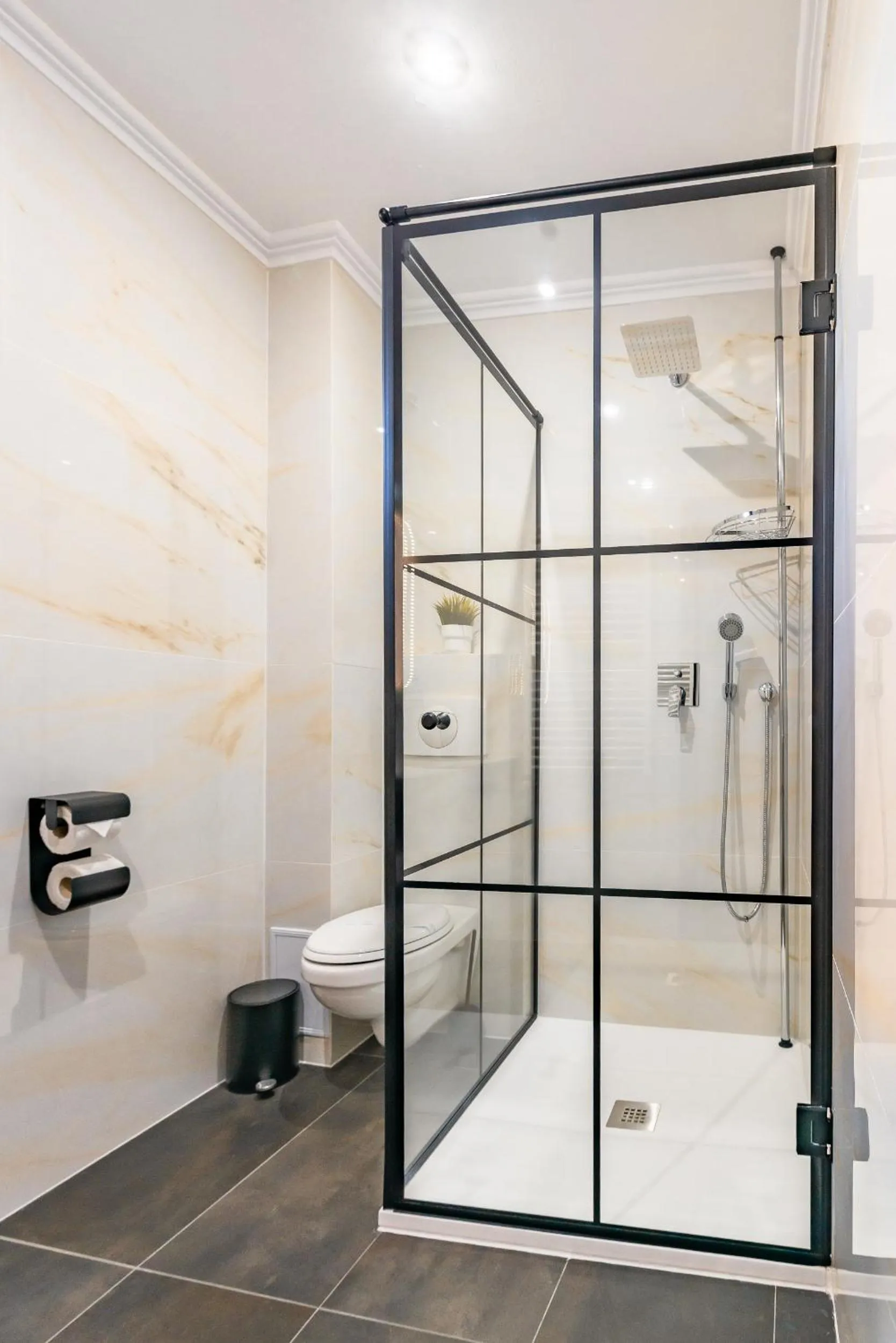 Bathroom in Hotel Korona