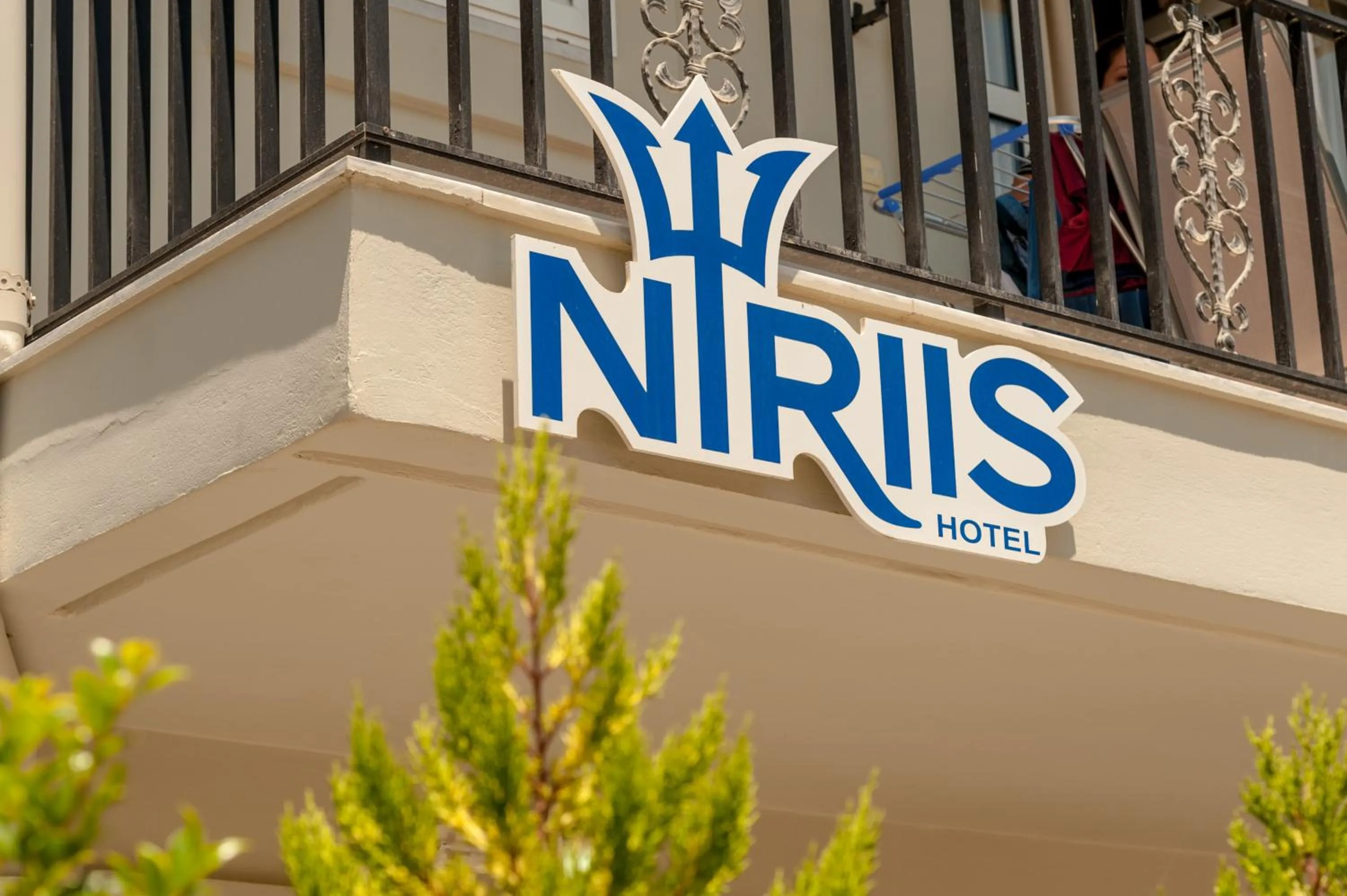 Niriis Hotel