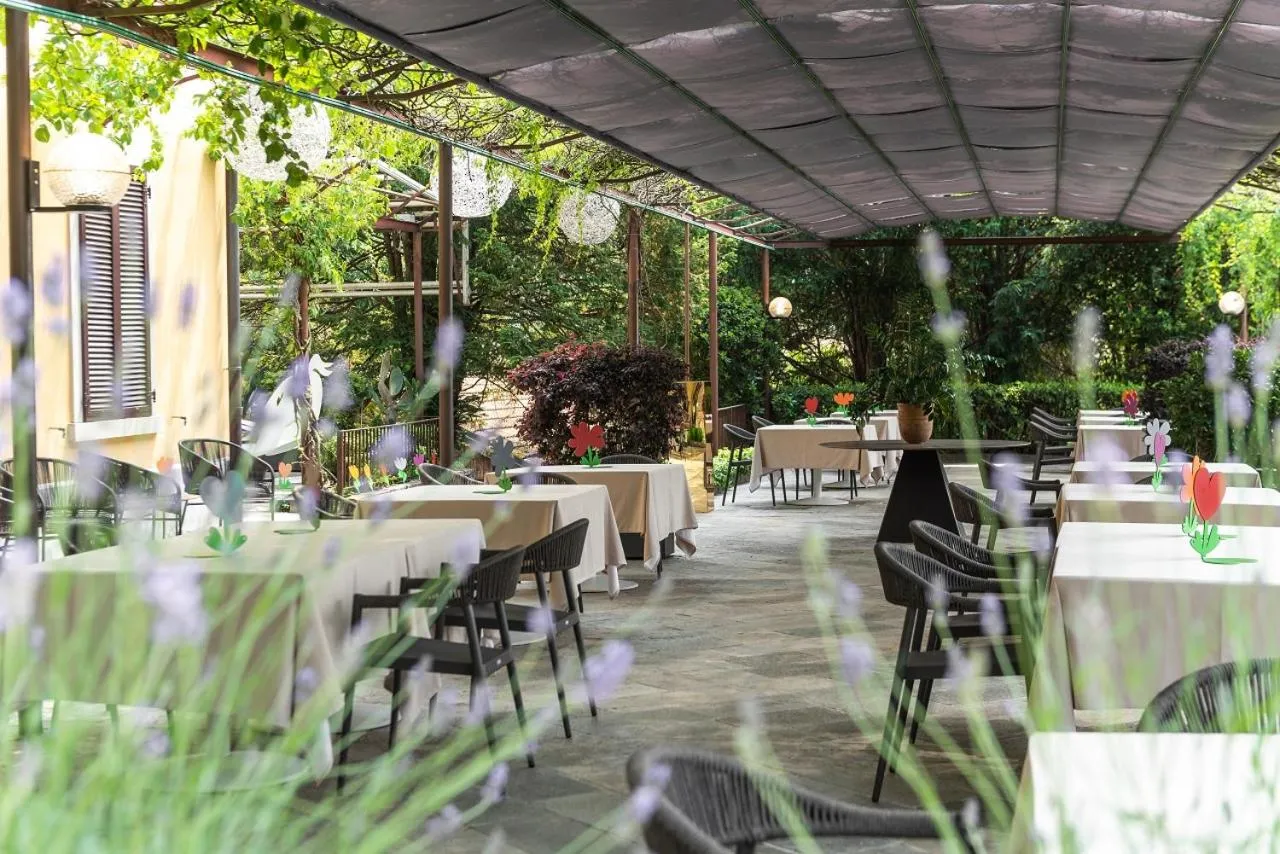 Balcony/Terrace in Le Funi Hotel
