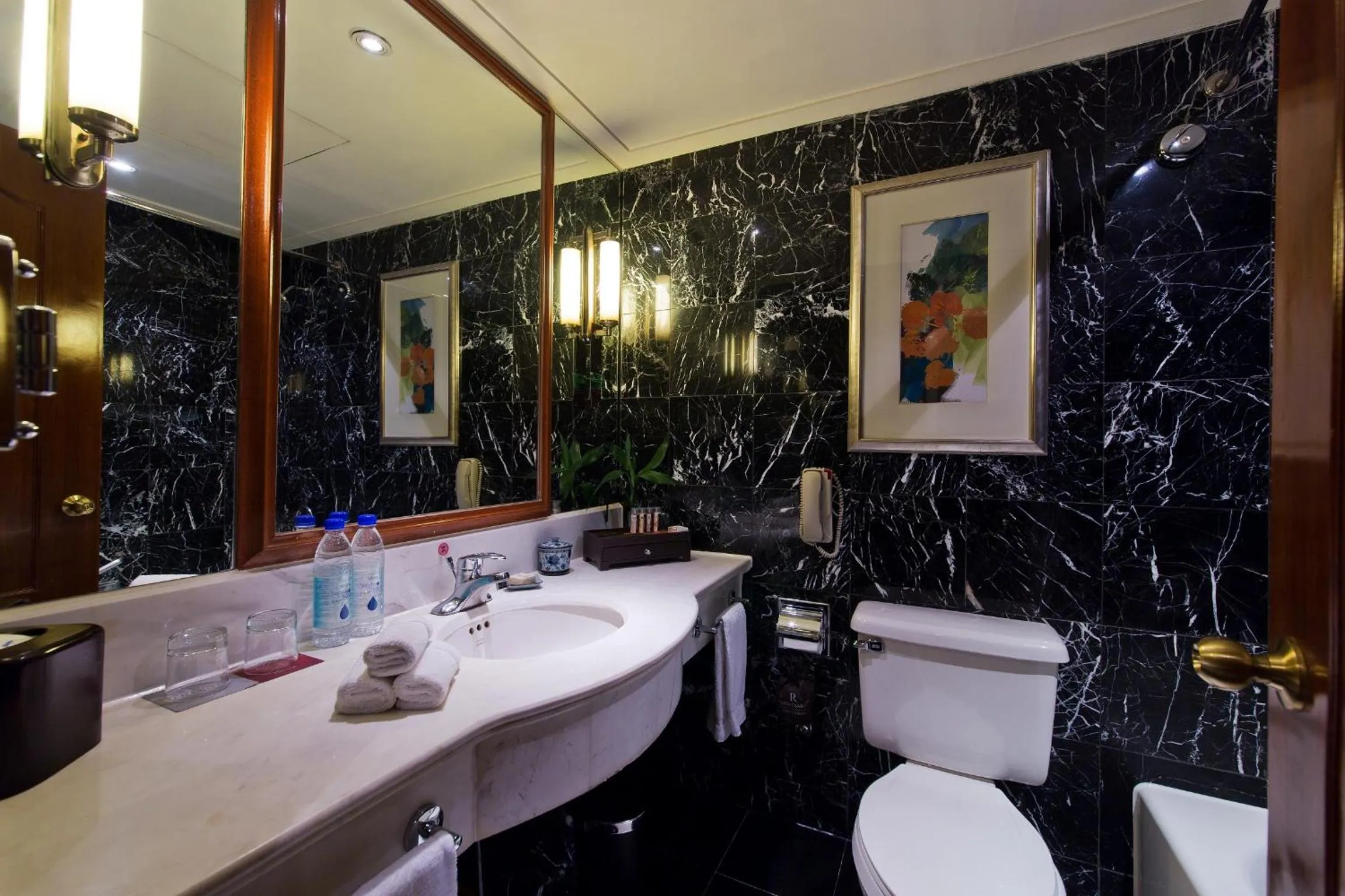 Bathroom in Clarion Hotel Tianjin