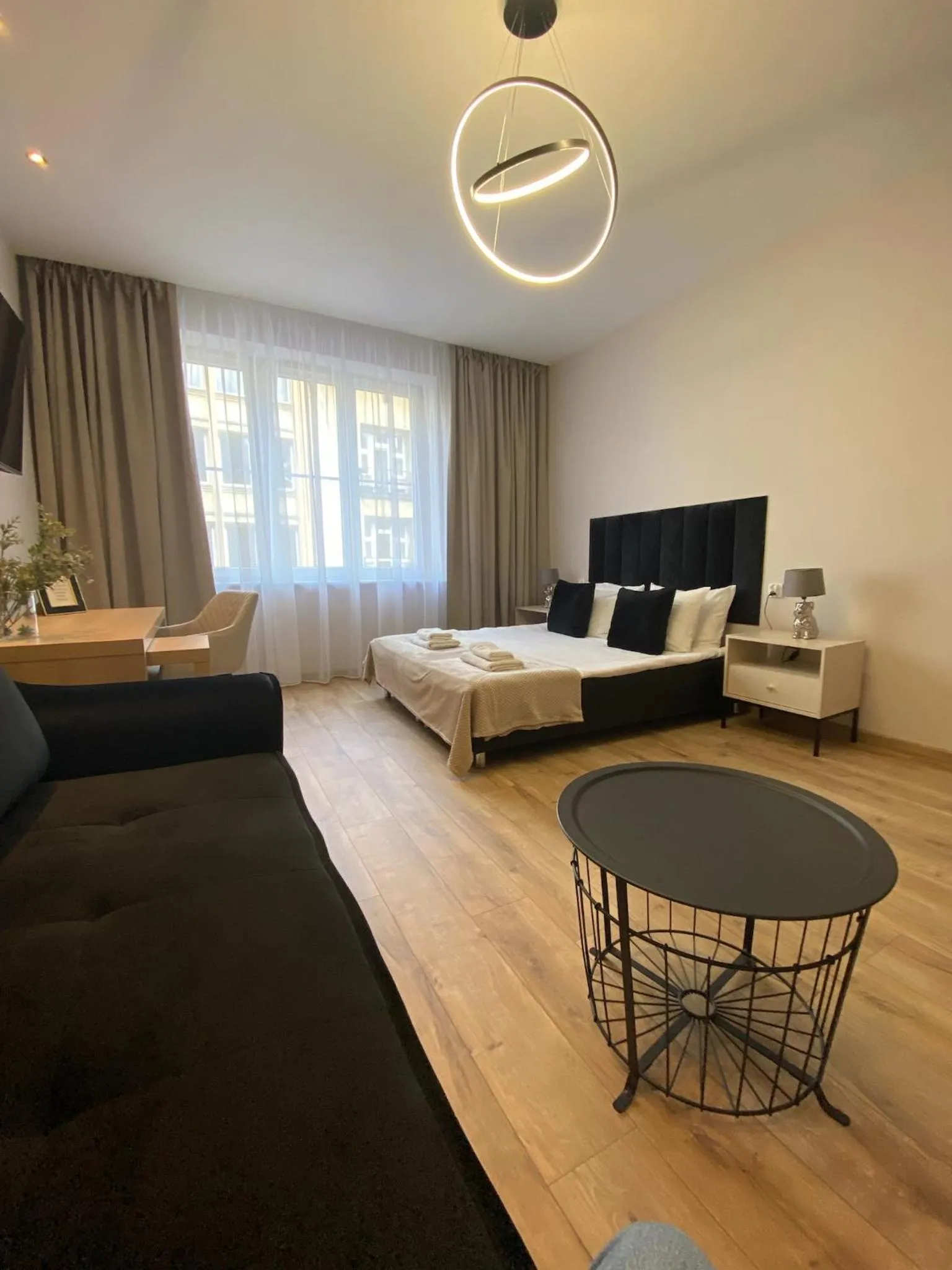 Photo of the whole room in Leo Apartments Old Town