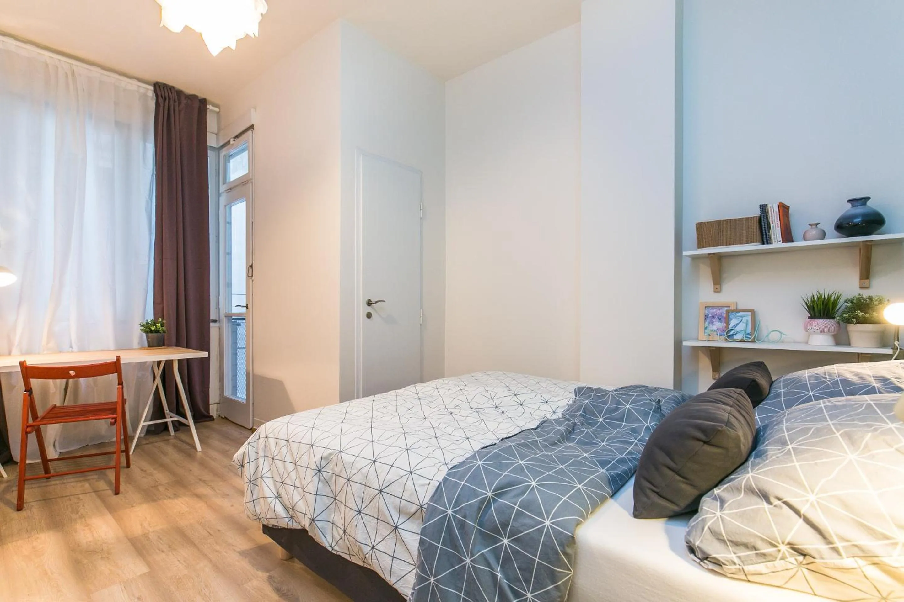 Bed in Apartments Stepanska 36