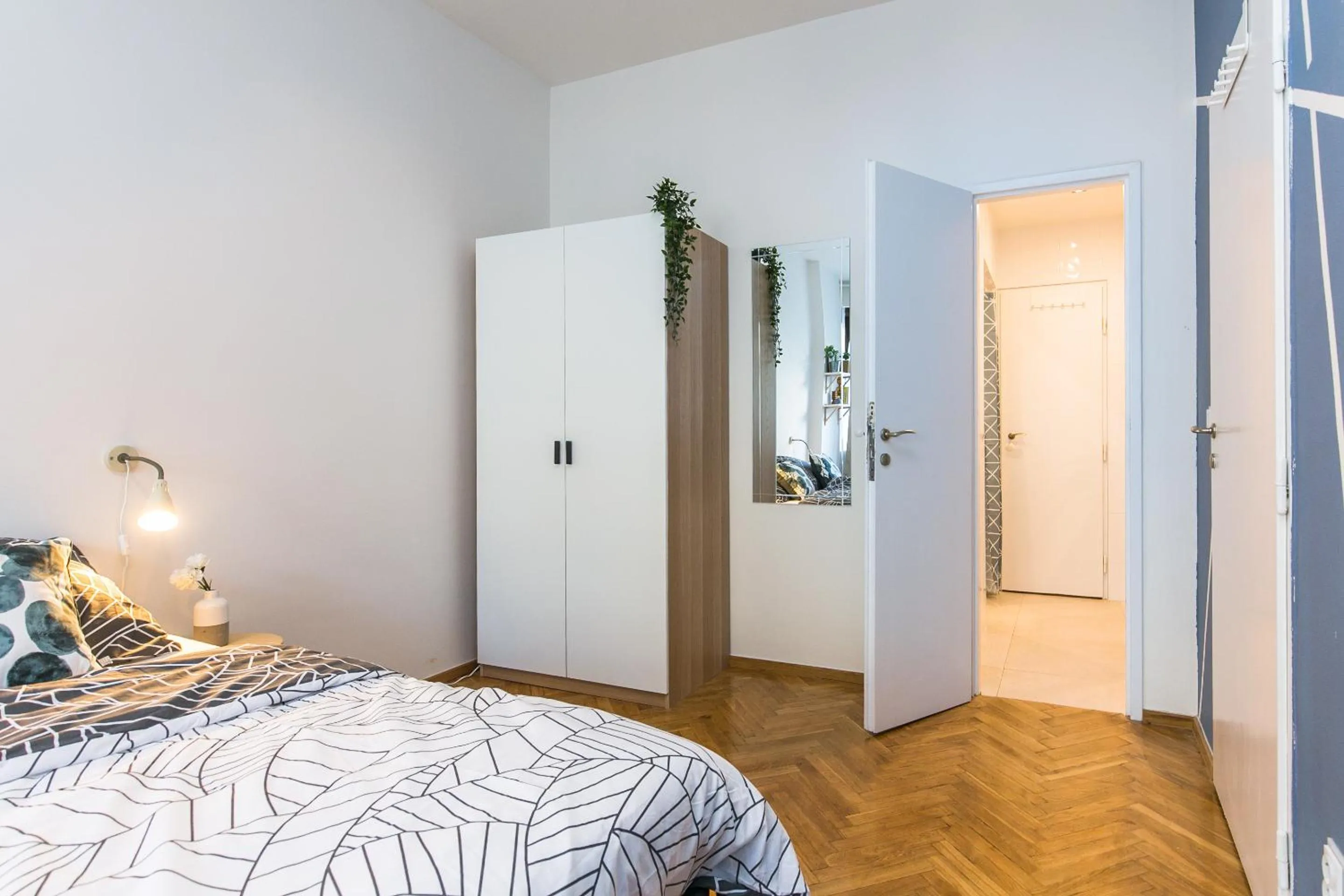 Bed in Apartments Stepanska 36