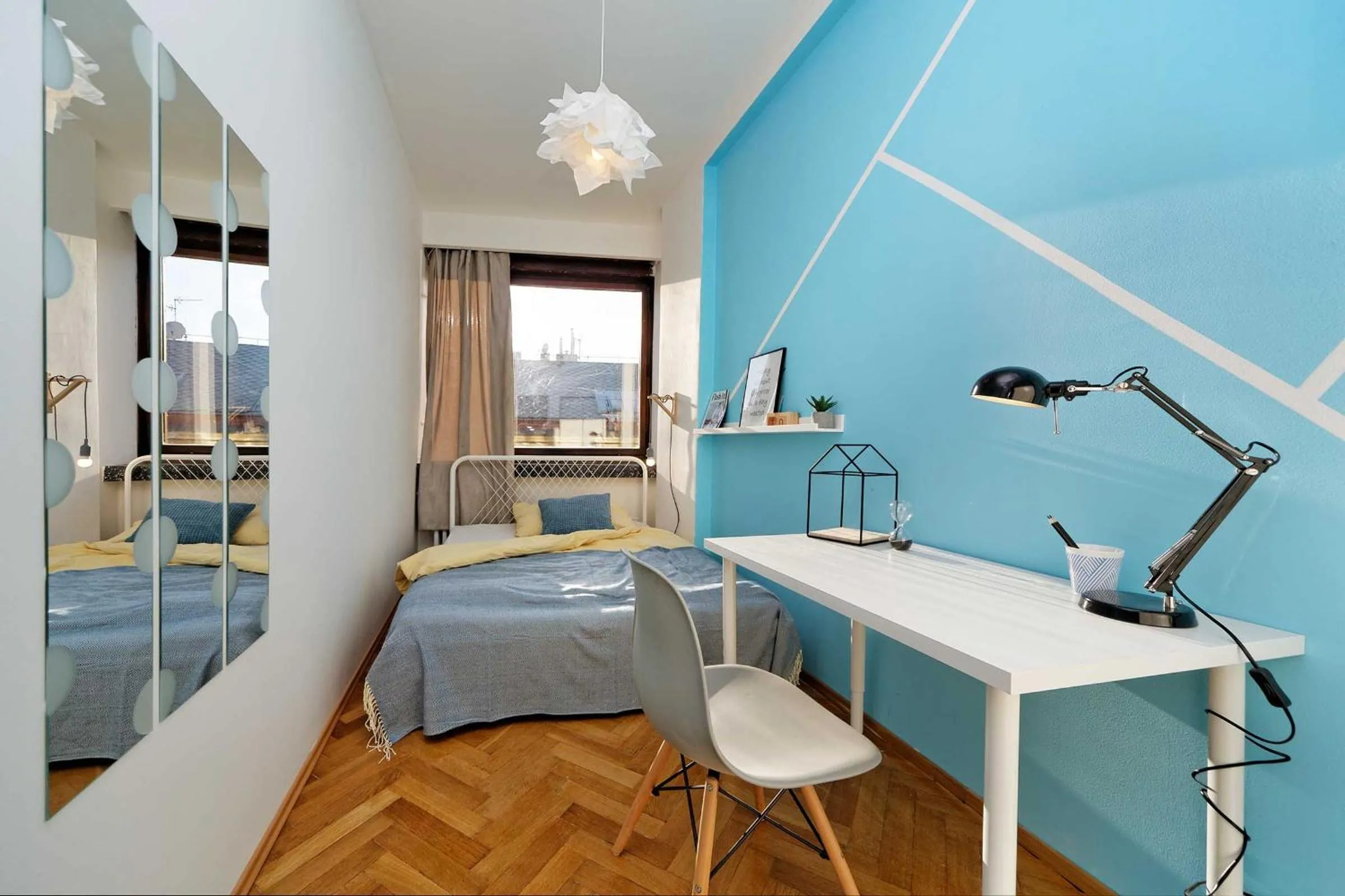 Bedroom, Bed in Apartments Stepanska 36