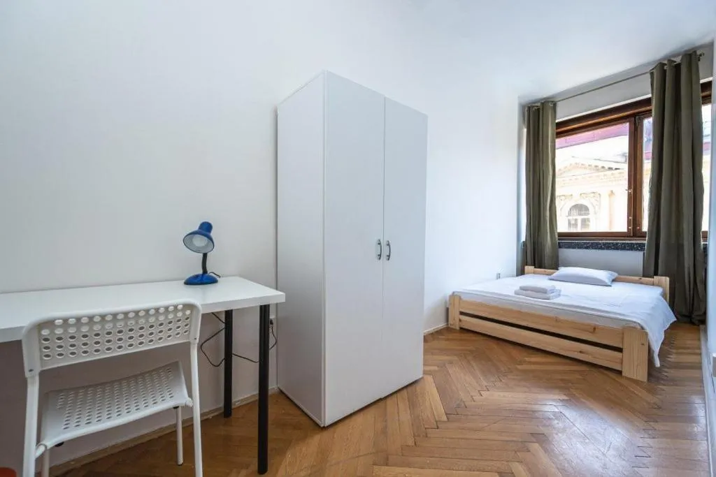Bed in Apartments Stepanska 36