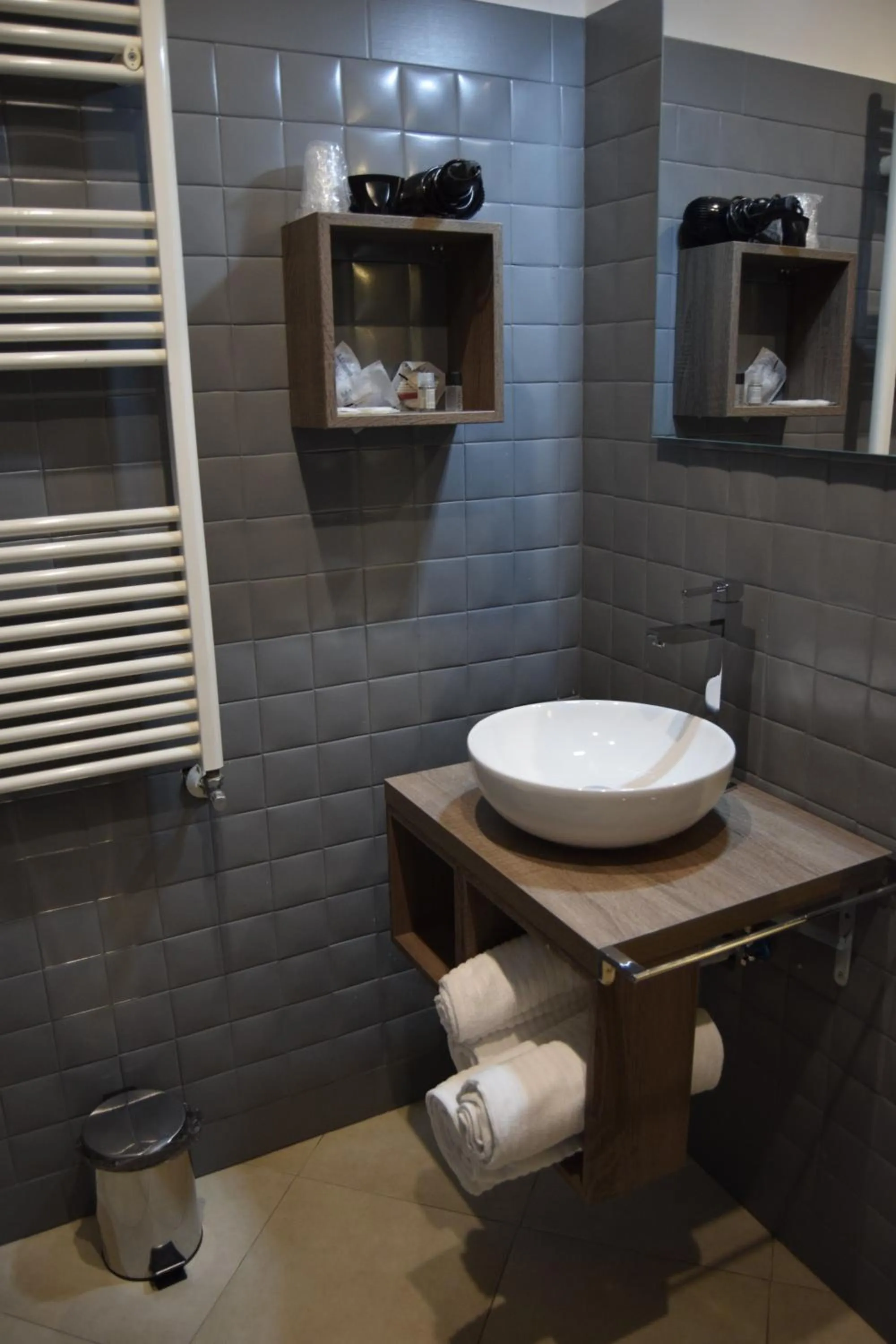 Toilet in Holiday a San Pietro