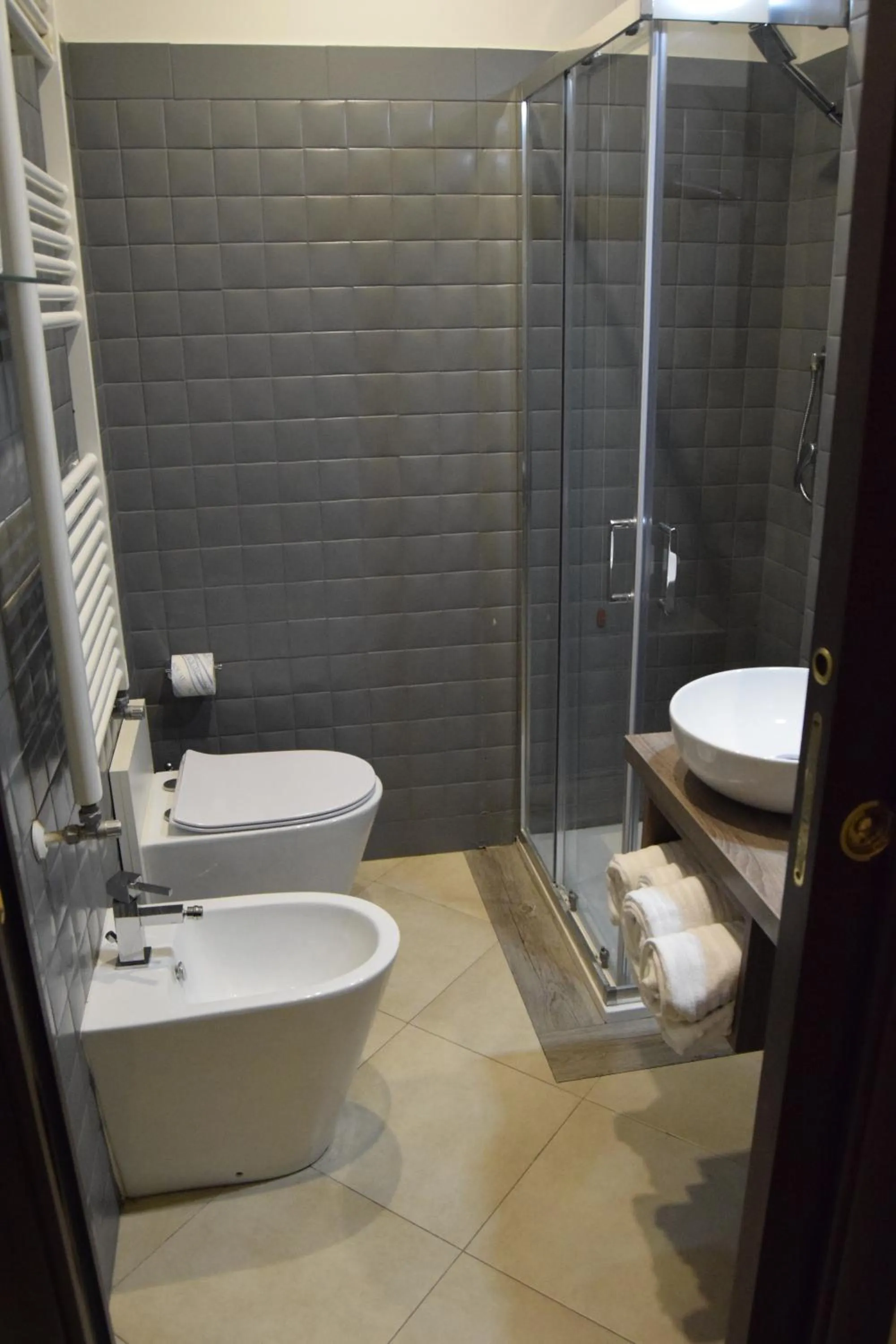 Shower in Holiday a San Pietro