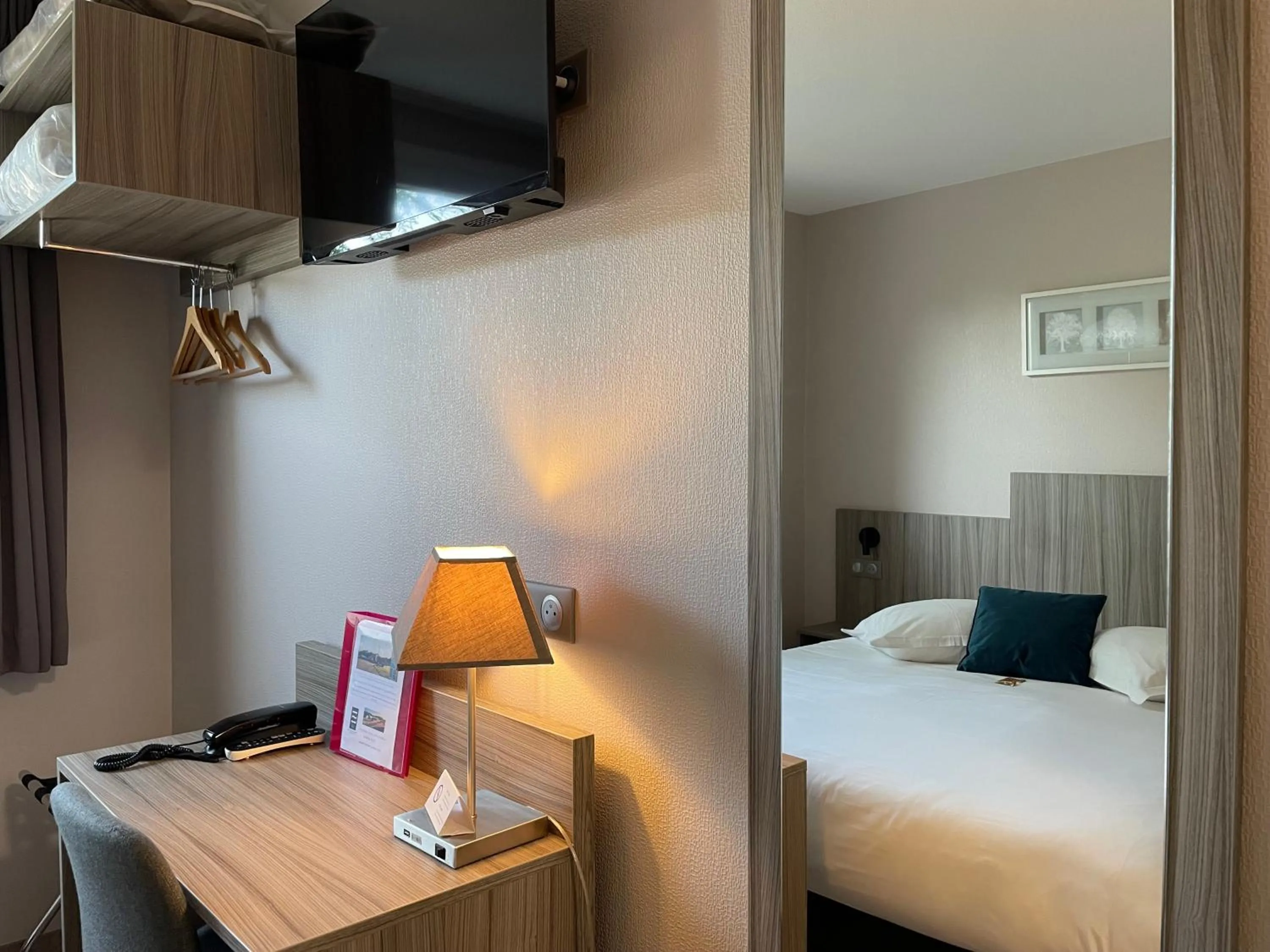 Bed in Hotel Ecluse 34