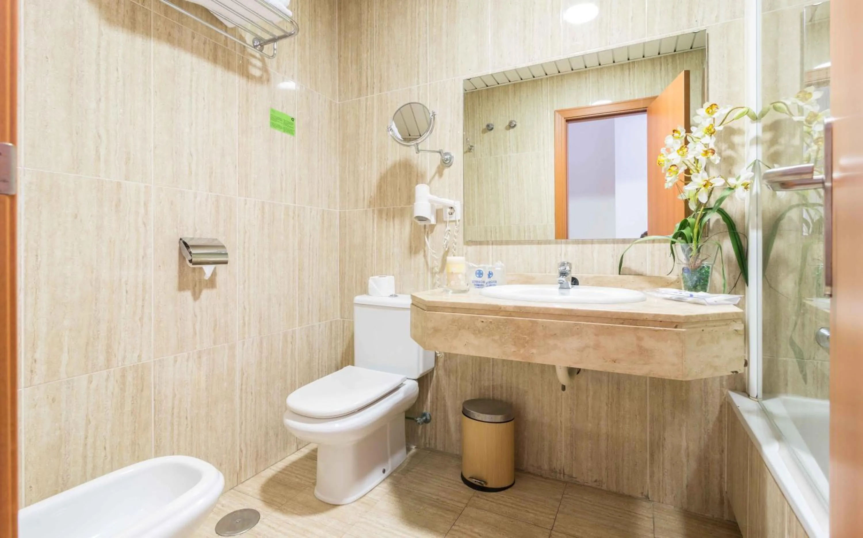 Bathroom in Hotel Verol