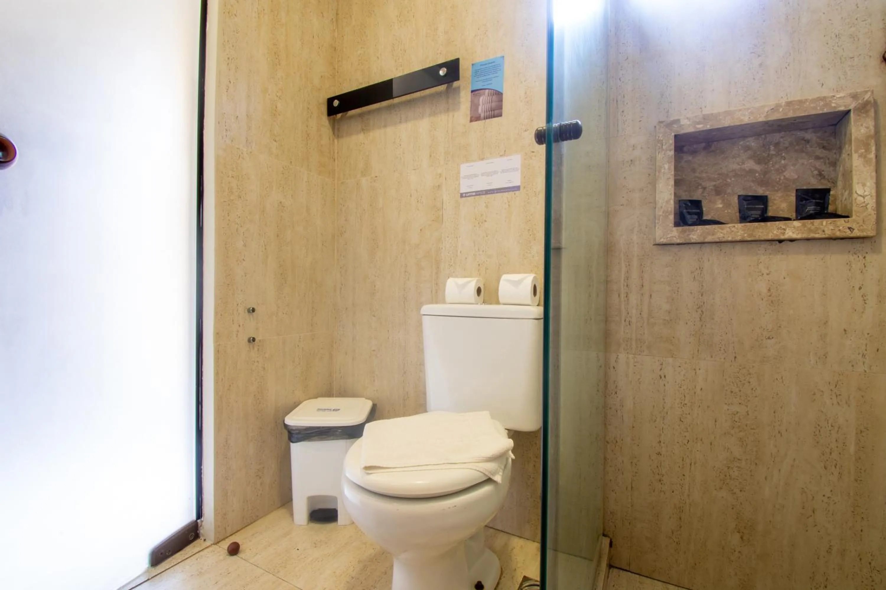 Shower in Hotel Barra da Lagoa by Latitud Hoteles