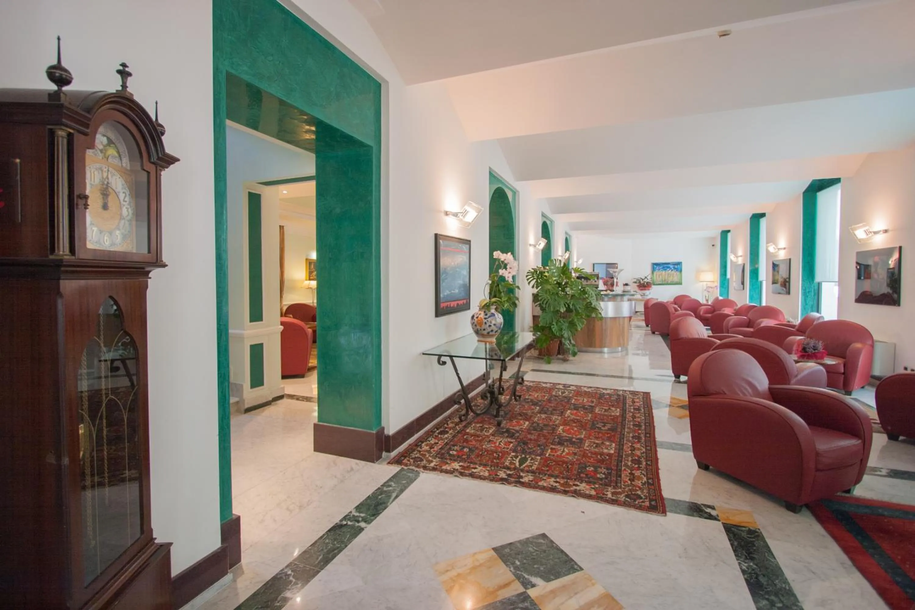 Lounge or bar in Ateneo Garden Palace