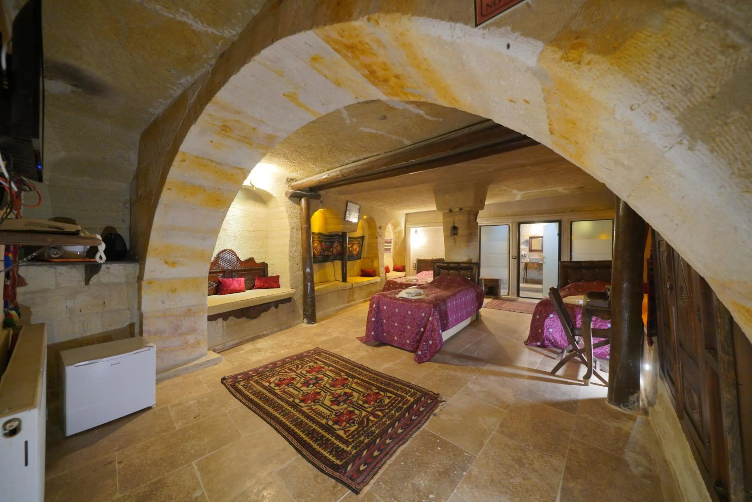 Bed in Travel Inn Cave Hotel