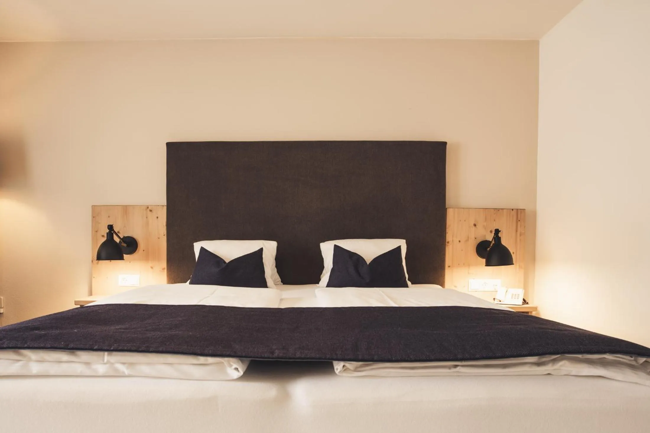 Photo of the whole room, Bed in Hotel Johanna mitten im Ötztal