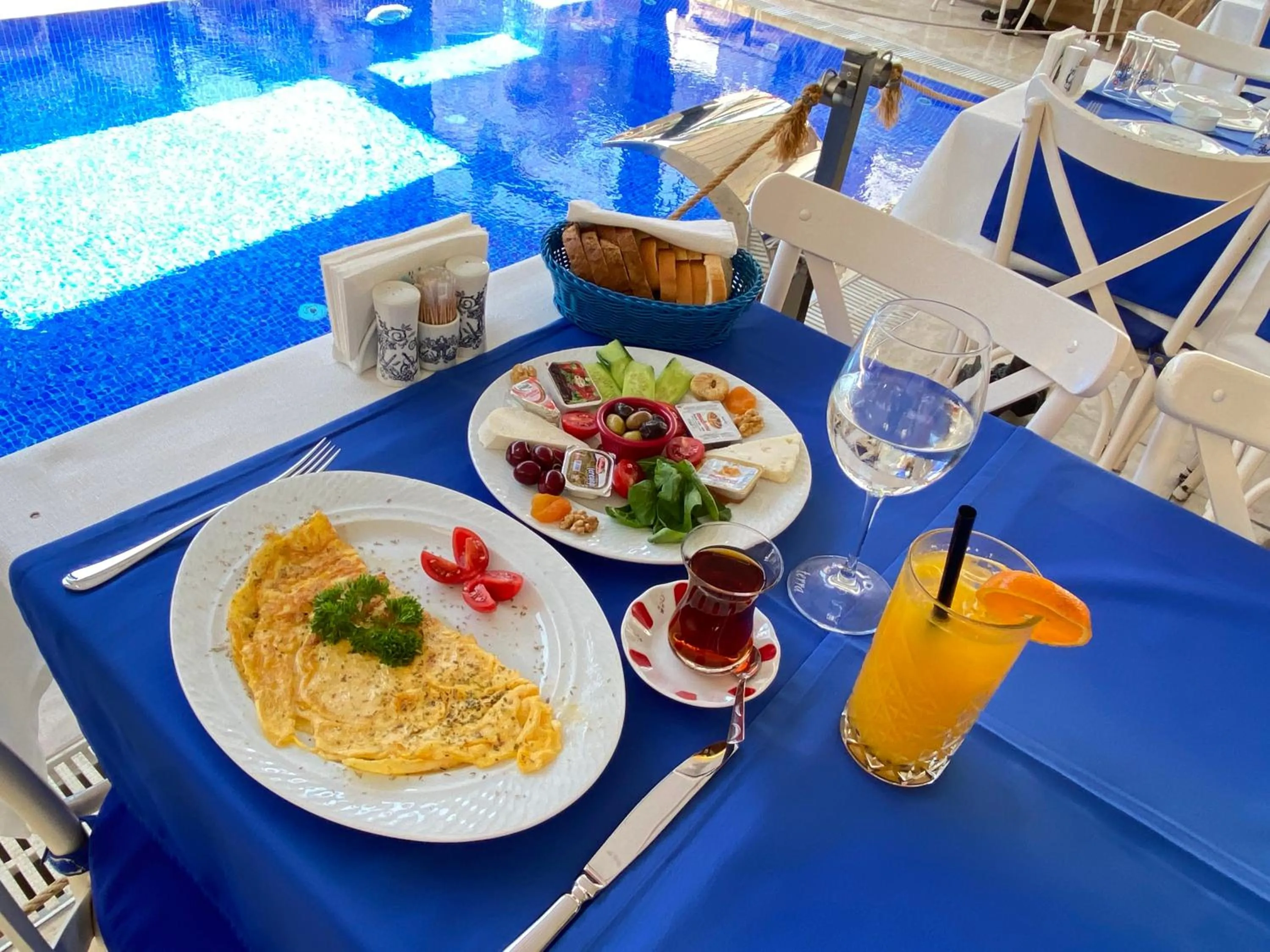 Breakfast in Kervan Hotel