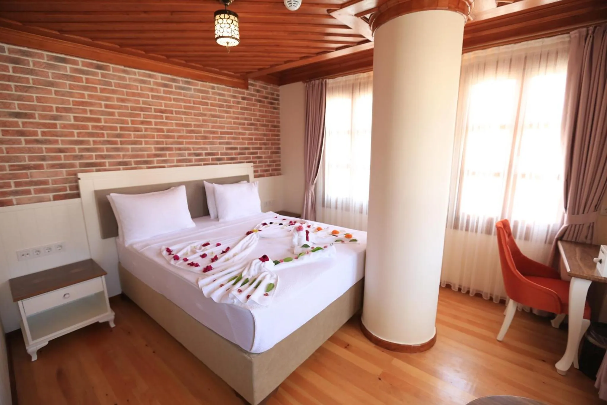 Bed in Kervan Hotel